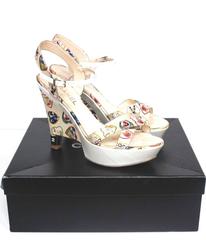 Chanel White Canvas Heart "Valentine" 2006 Collection Wedge Sandals 39 6