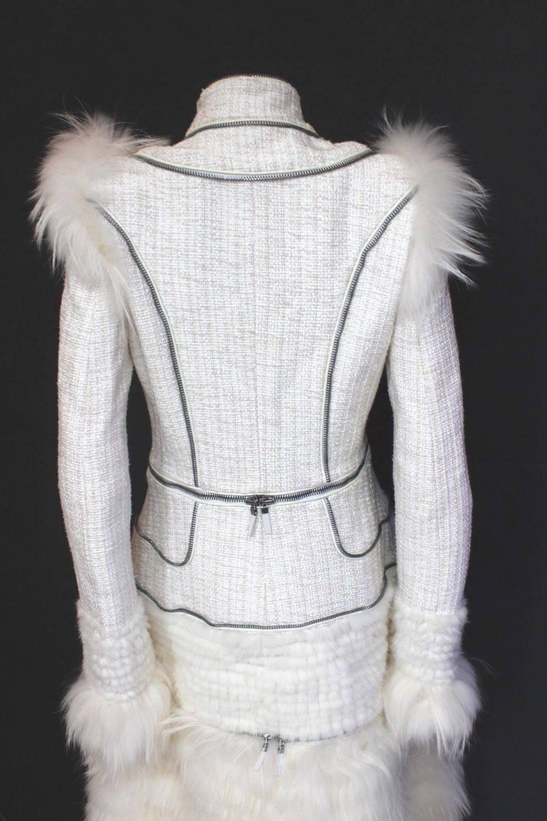 Alexander McQueen Fall 2011 Paris Collection White Mink Fur Coat 44 uk 12  In New Condition For Sale In London, GB