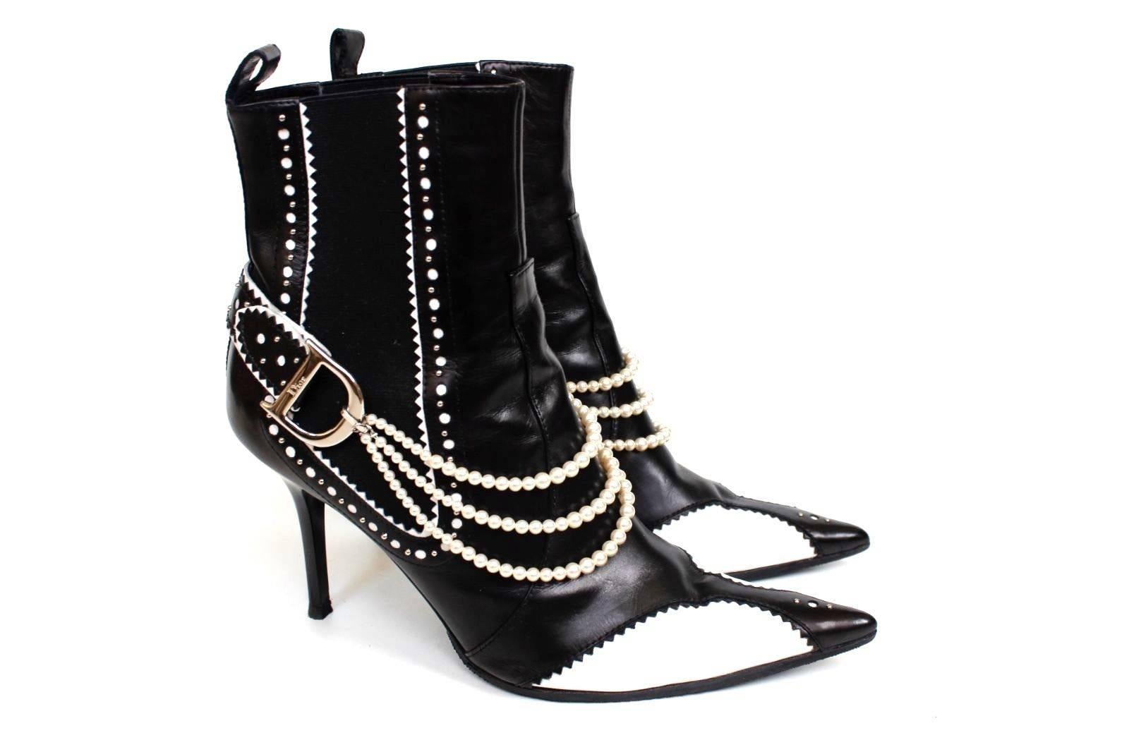 Women's Christian Dior D'Trick John Galliano S/S 2004 Black White Pearl Boots 38 UK 5