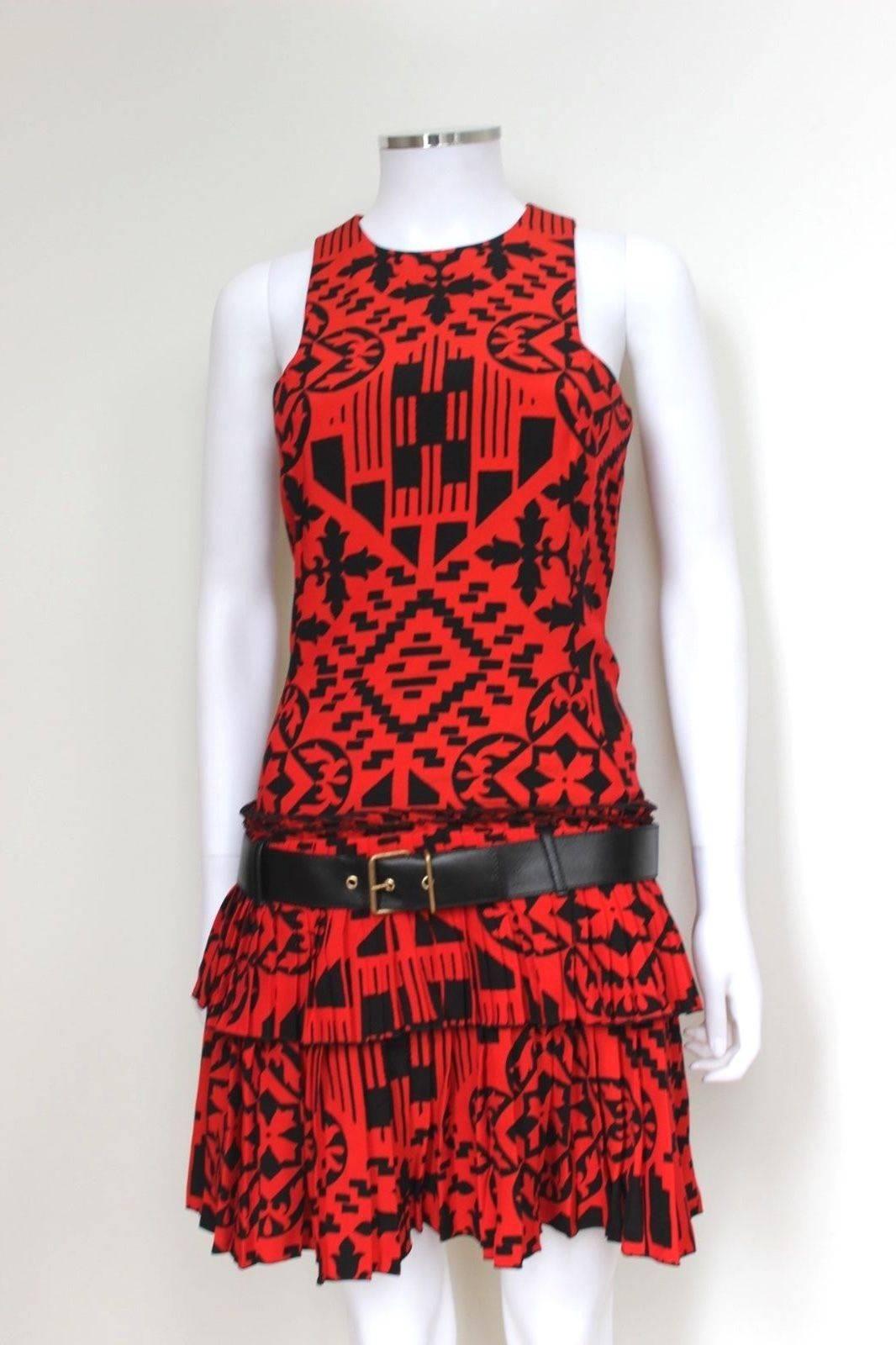 New Alexander McQueen Resort 2014 Red Print Pleated dress 38 uk 6-8  In New Condition For Sale In London, GB