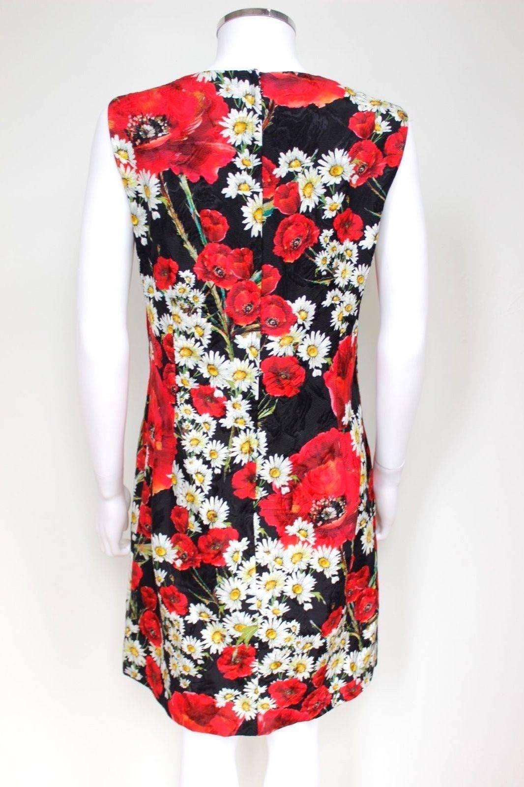 DOLCE & GABBANA 2016 Daisy and Poppy Print Shift Dress It 44 Uk 12  Black, red a In New Condition For Sale In London, GB