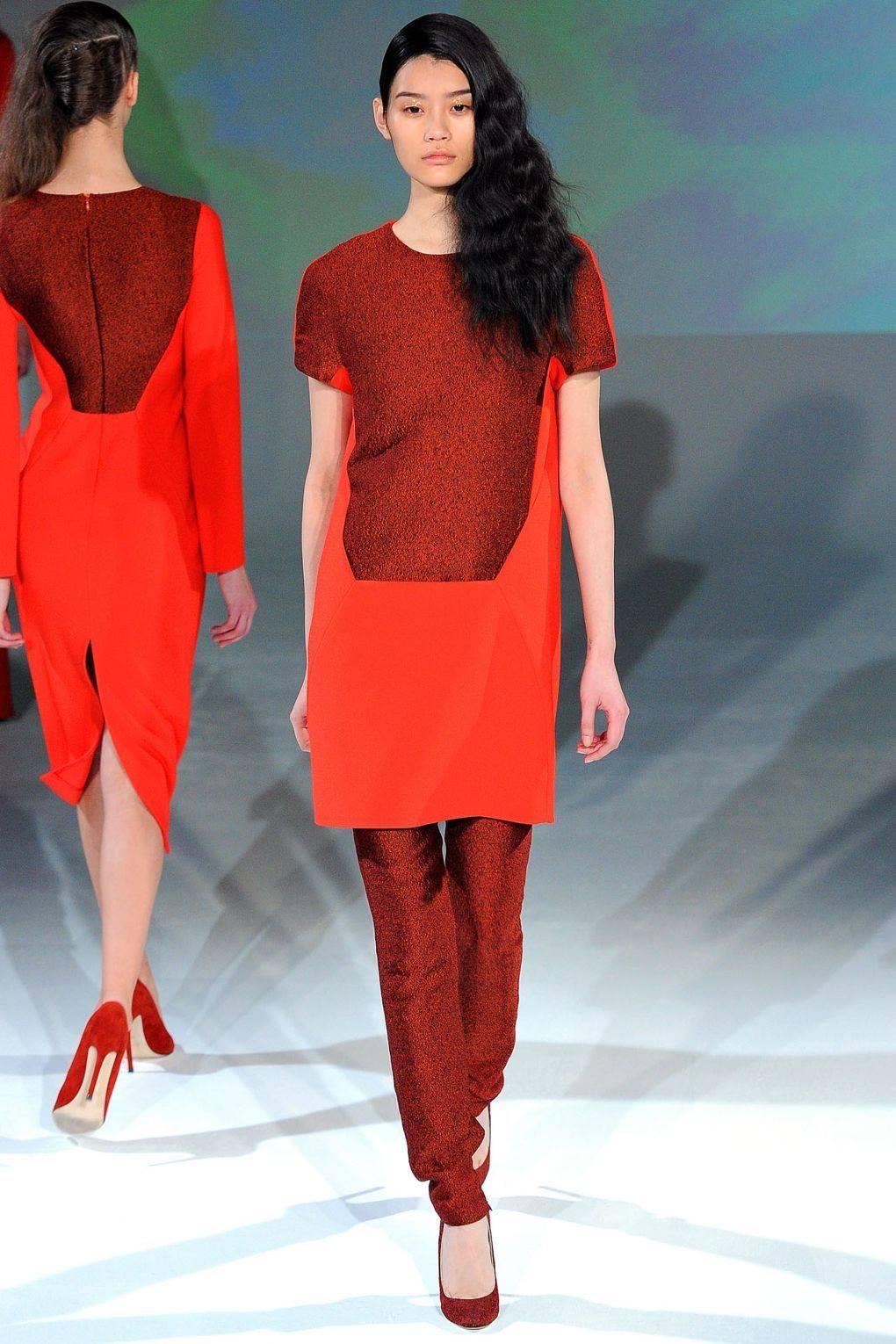 Hussein Chalayan A/W 2012 Ready-To-Wear Catwalk Red Dress I 38 uk 6 
Stunning and unique dress from Chalayan featuring metallic boucle textured fabric to the bodice 
Shift style dress, concealed pockets to each side 
%91 polyamide 9% Acrylic
Length
