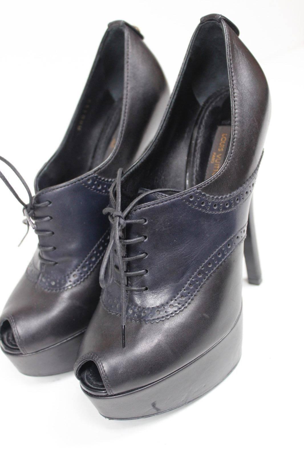 Women's Louis Vuitton Black Heel Booties 36 uk 3  Lace up peep toe booties from Louis Vu For Sale