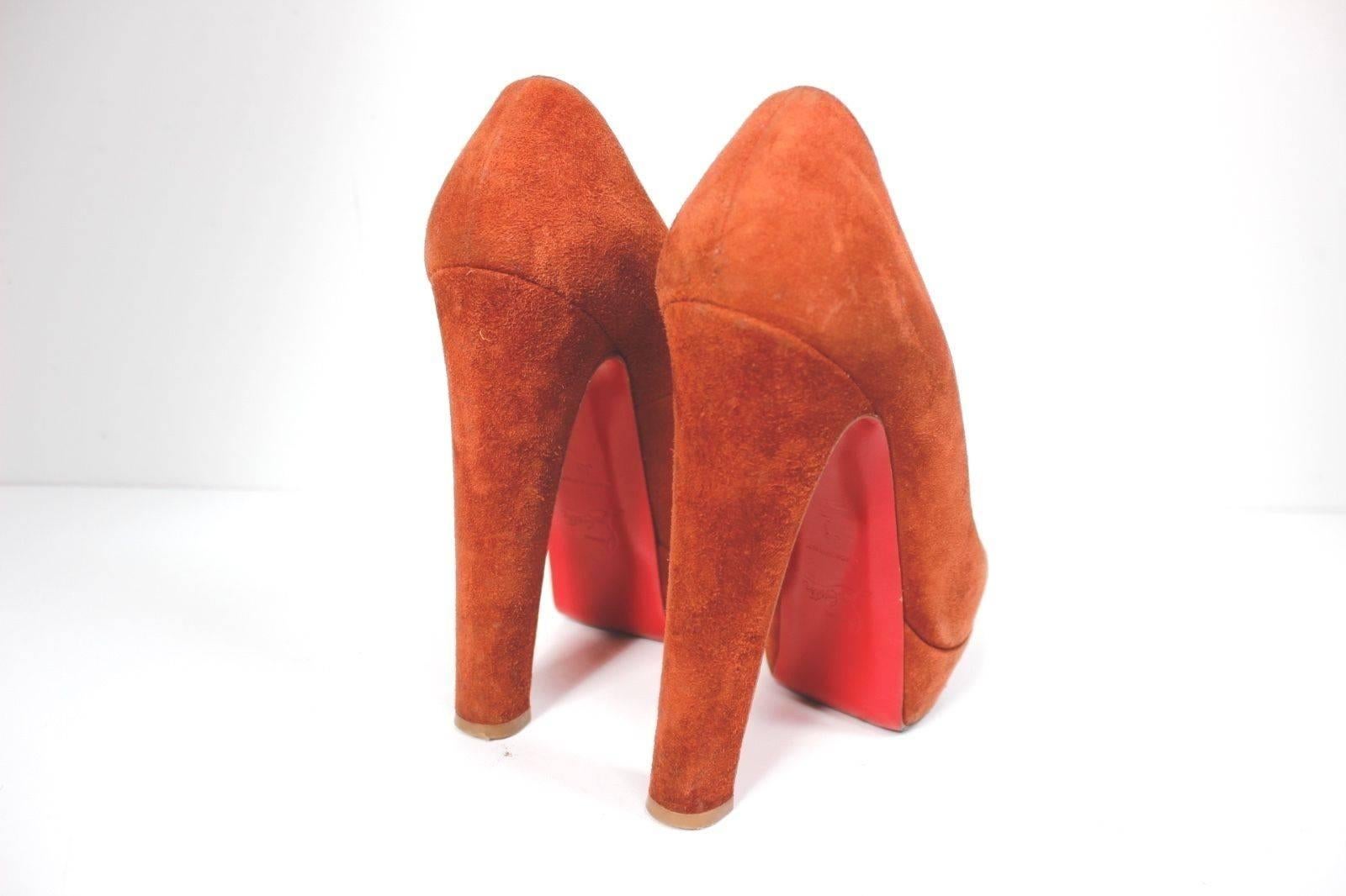 Christian Louboutin Suede Autumn Orange Rust Heels 39 uk 6   In Good Condition For Sale In London, GB