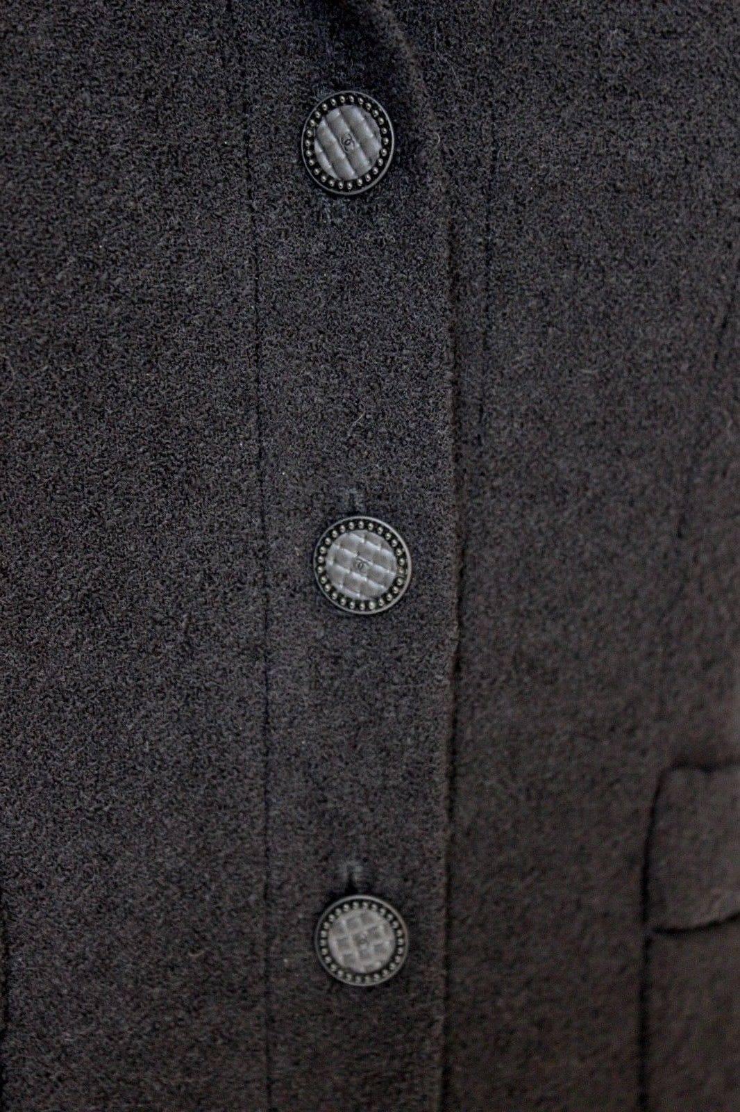 Chanel Black Classic Skirt Suit Jacket F38 uk 10  In Excellent Condition For Sale In London, GB