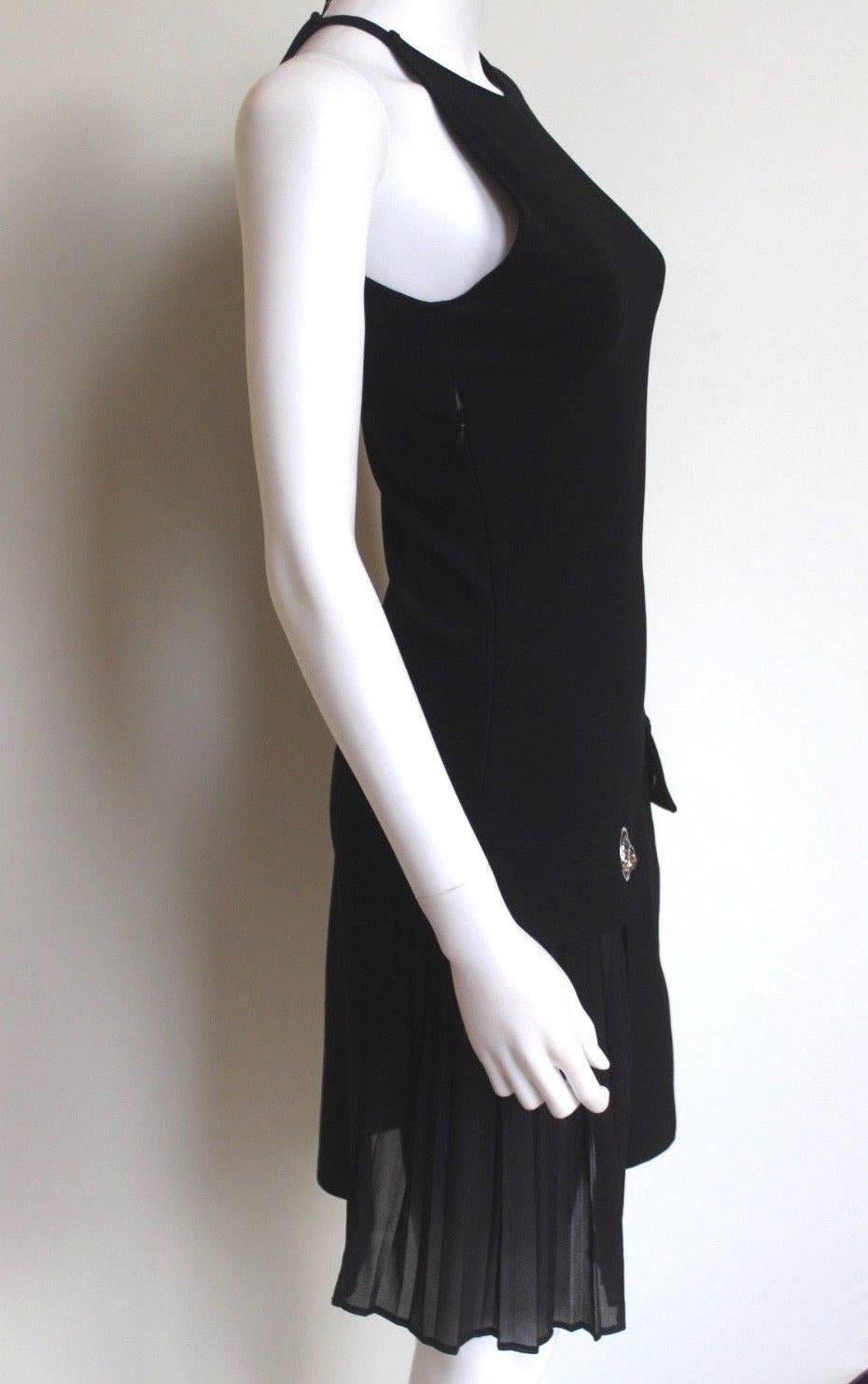 Versus Versace Fall 2015 Black Sleeve Pleated Dress it 42 UK 10- 8 For Sale 1