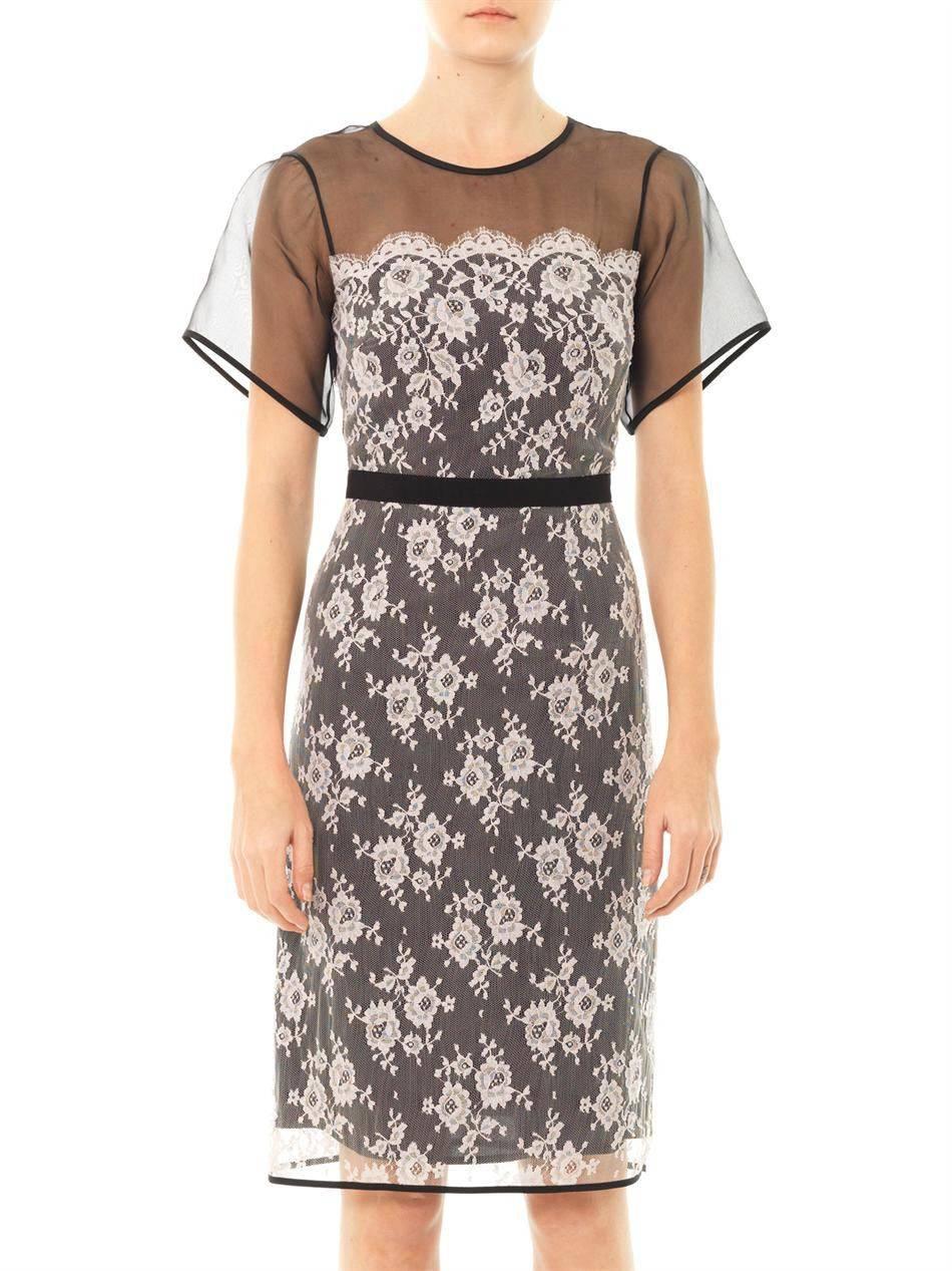 
Erdem Heidi Organza-Lace Dress UK 10 
This beautiful dress from Erdem features sheer organza shoulders and hem, with a beige lace overlay 
Black grosgrain ribbon to the waist 
Exposed zip fatening to the back 
Length 41 inches, chest 17 inches,