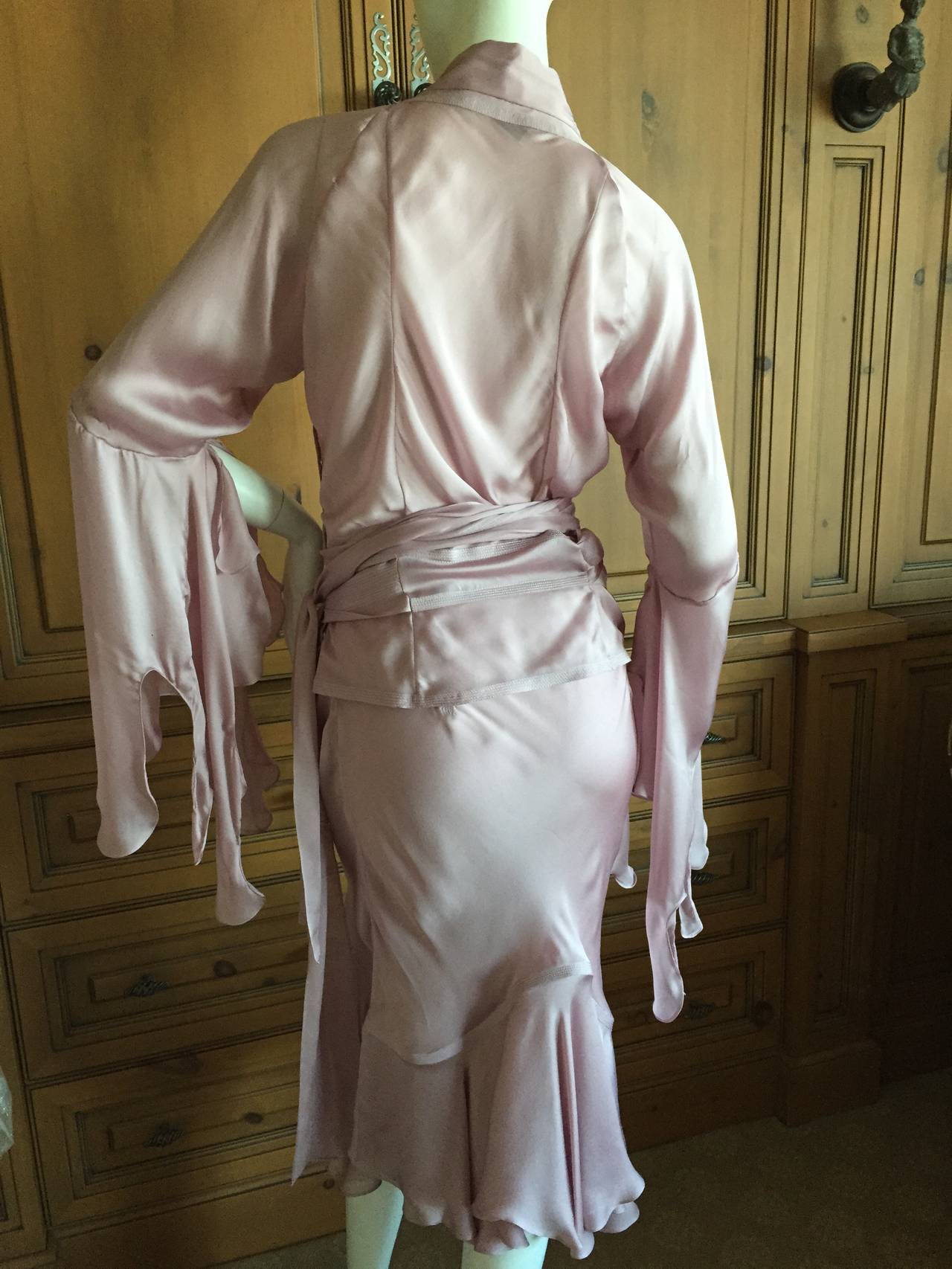 YSL by Tom Ford 2002 Lilac Silk Skirt & Top w Poet Sleeves In Excellent Condition In Cloverdale, CA