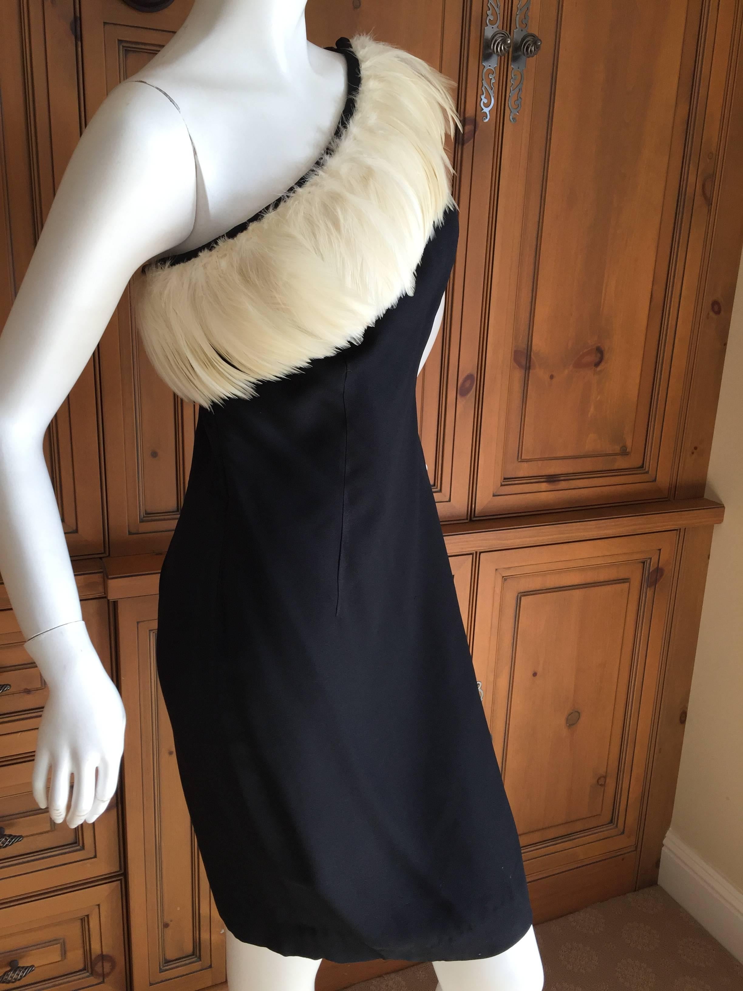 Bill Blass Vintage 1970's Feather Trim Cocktail Dress In Good Condition For Sale In Cloverdale, CA