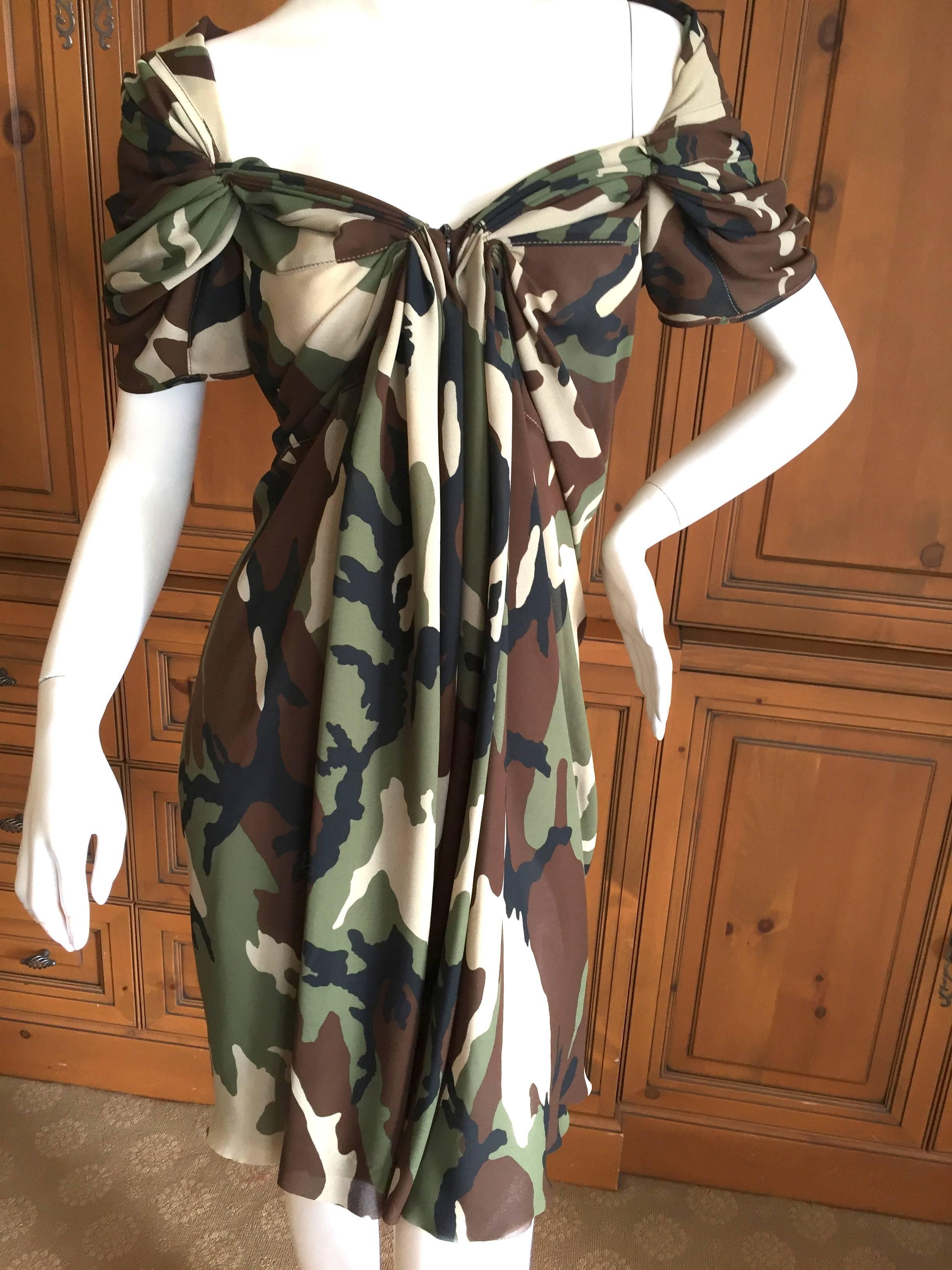 Brilliant camo dress from Junyo Watanabe Comme des Garcons, FW 2010.
Size M
Bust 36