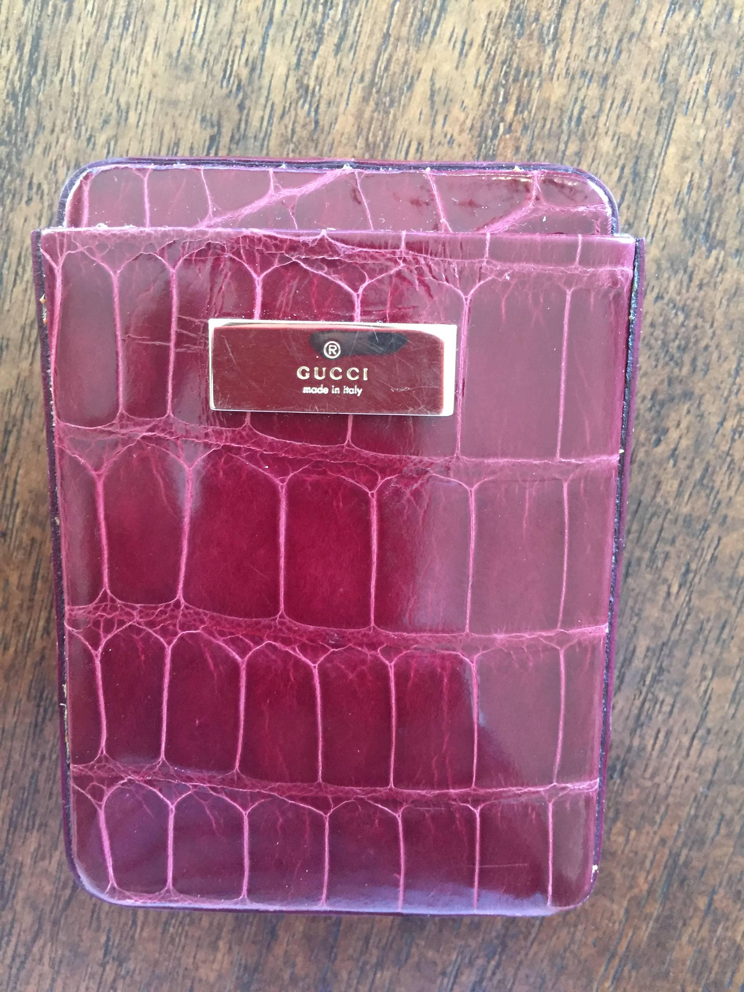 Tom Ford Era Gucci Red Alligator Cigarette Case In Excellent Condition For Sale In Cloverdale, CA