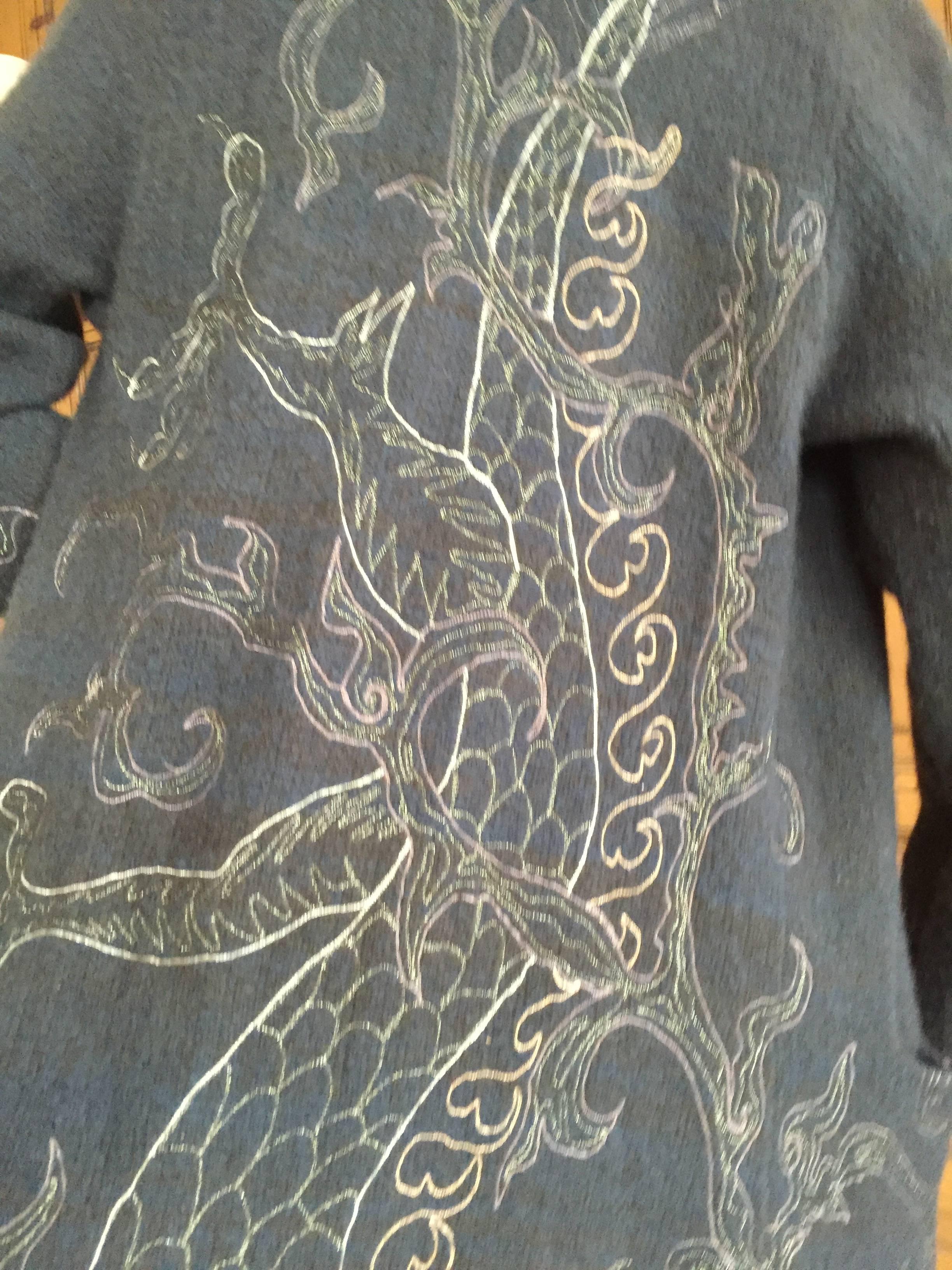 Lainey Keogh Pure Cashmere Coat with Gold Dragon Embroidery NWT In New Condition For Sale In Cloverdale, CA
