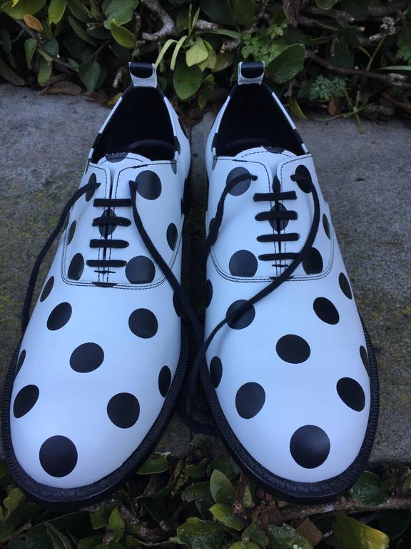 Gold Polka Dot Men's Low Top Shoes