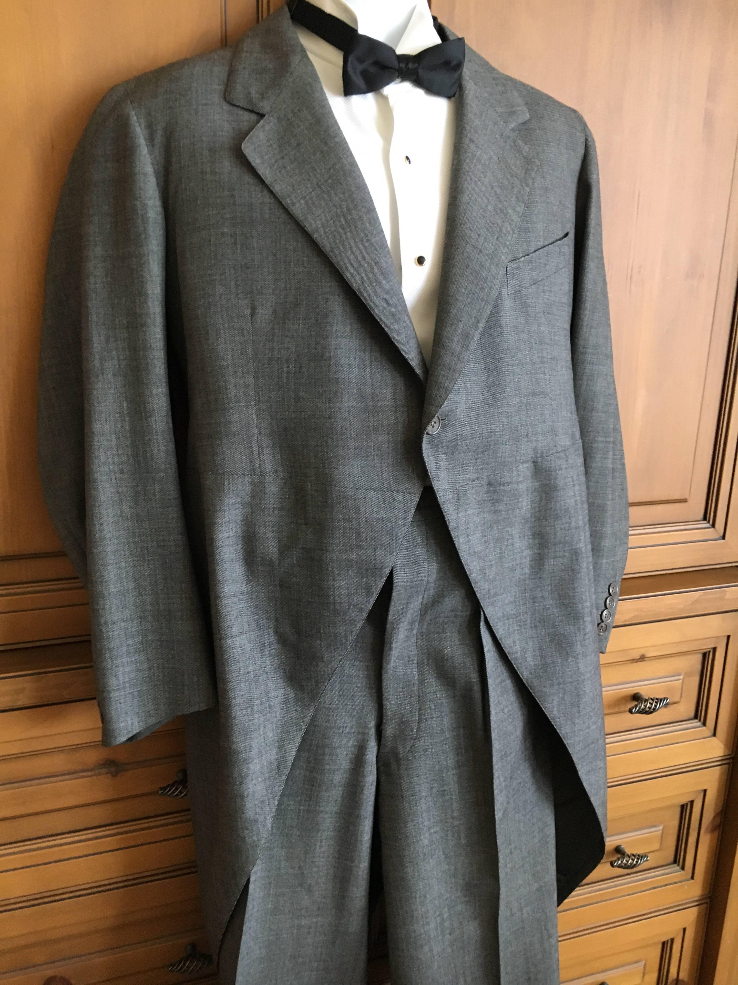 1941 Men's Gray Formal Cutaway Tailcoat Suit Dunne & Co. For Sale 3