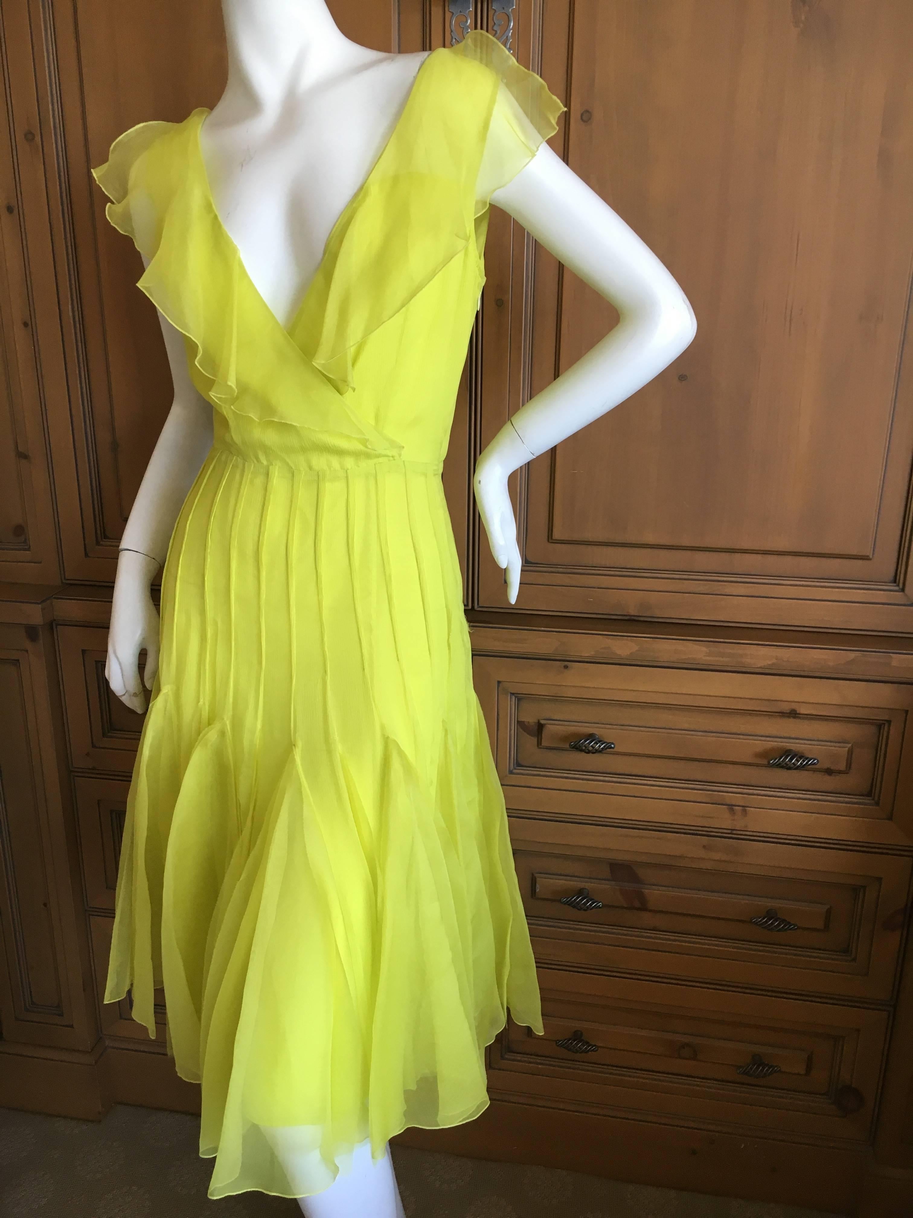 Women's Oscar de la Renta Neon Green Silk Chiffon Low Cut Dress For Sale
