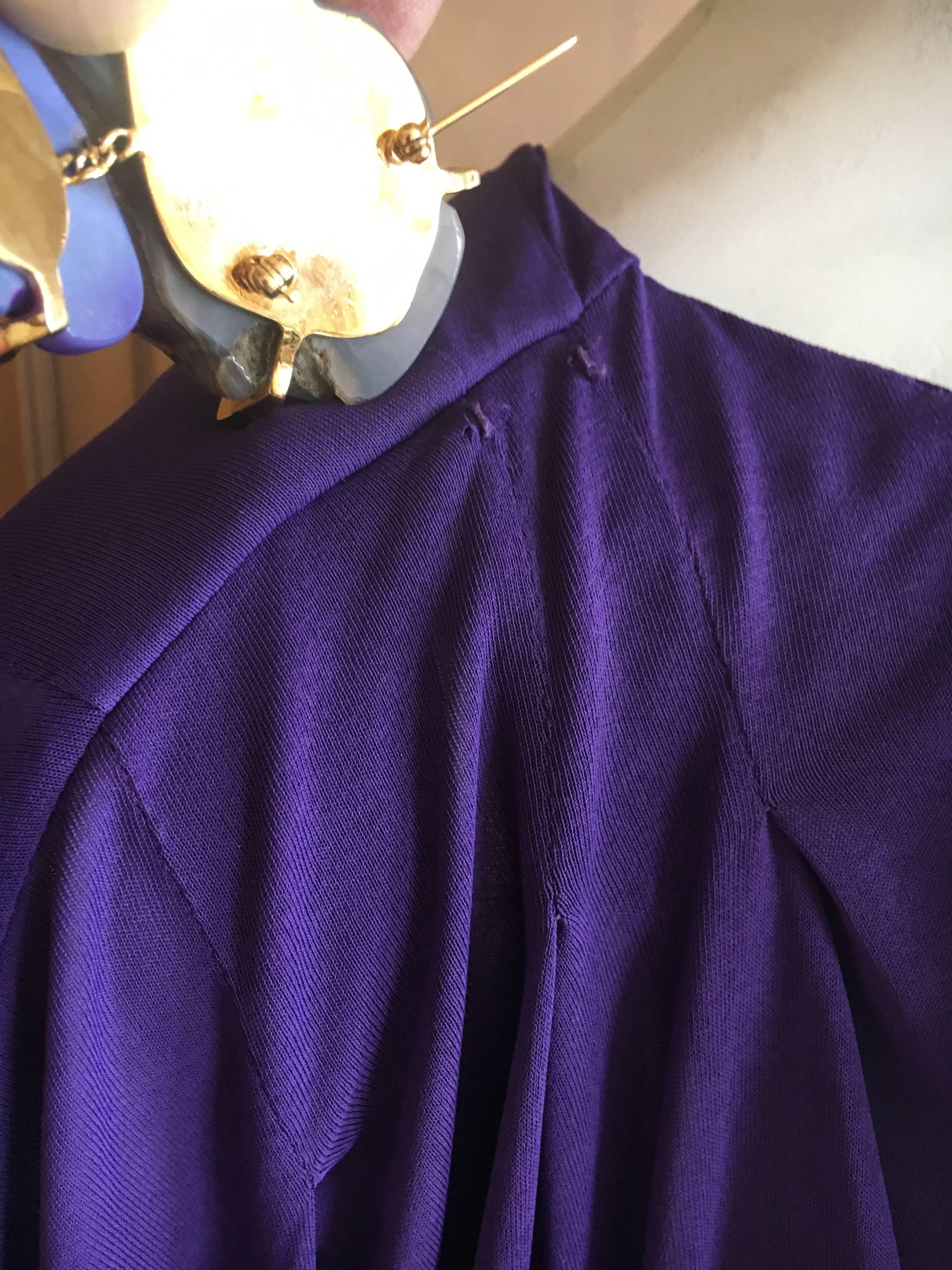 Gucci One Shoulder Purple Evening Dress with Grand Detachable Agate Stone Pin For Sale 3