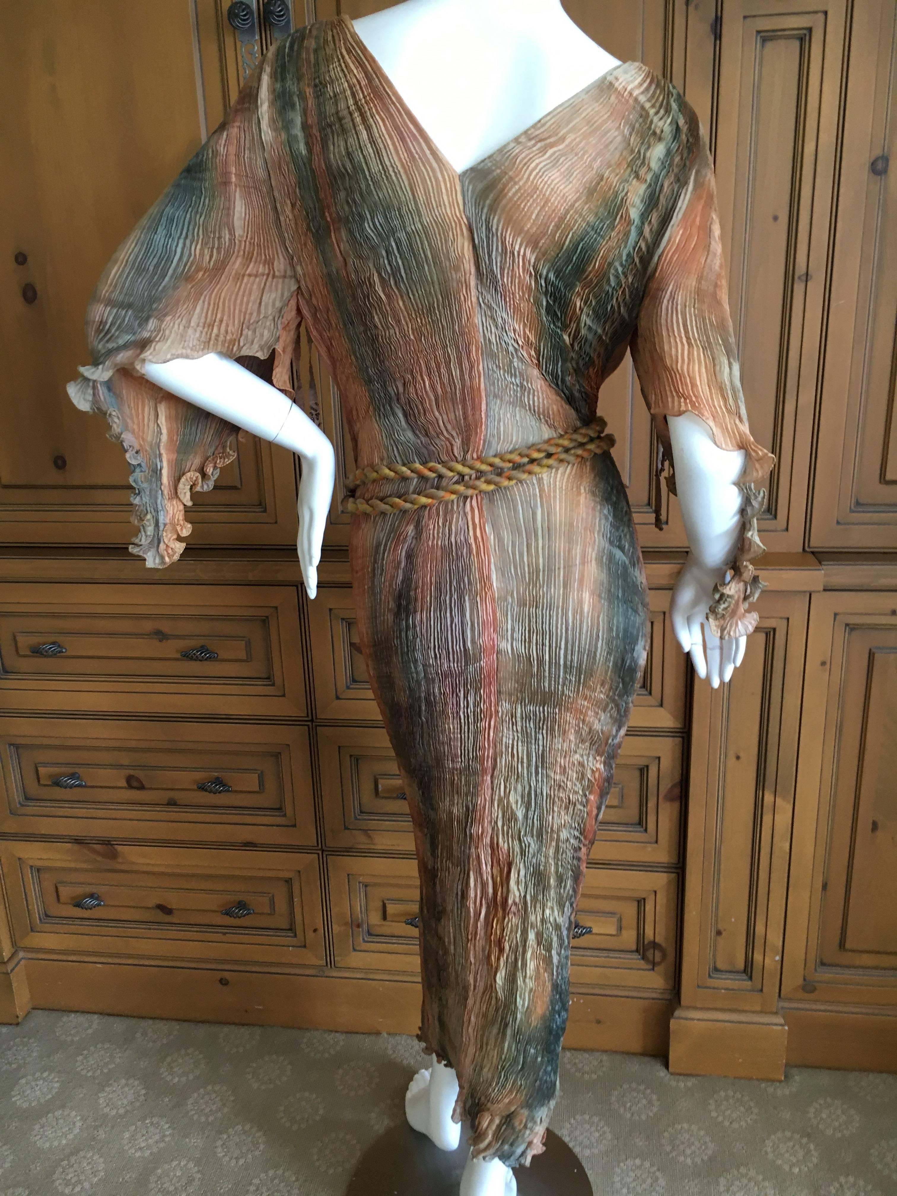 Patricia Lester Wales Rare Hand Dyed Plisse Pleated Low Cut Dress w Belt & Bag In Excellent Condition For Sale In Cloverdale, CA