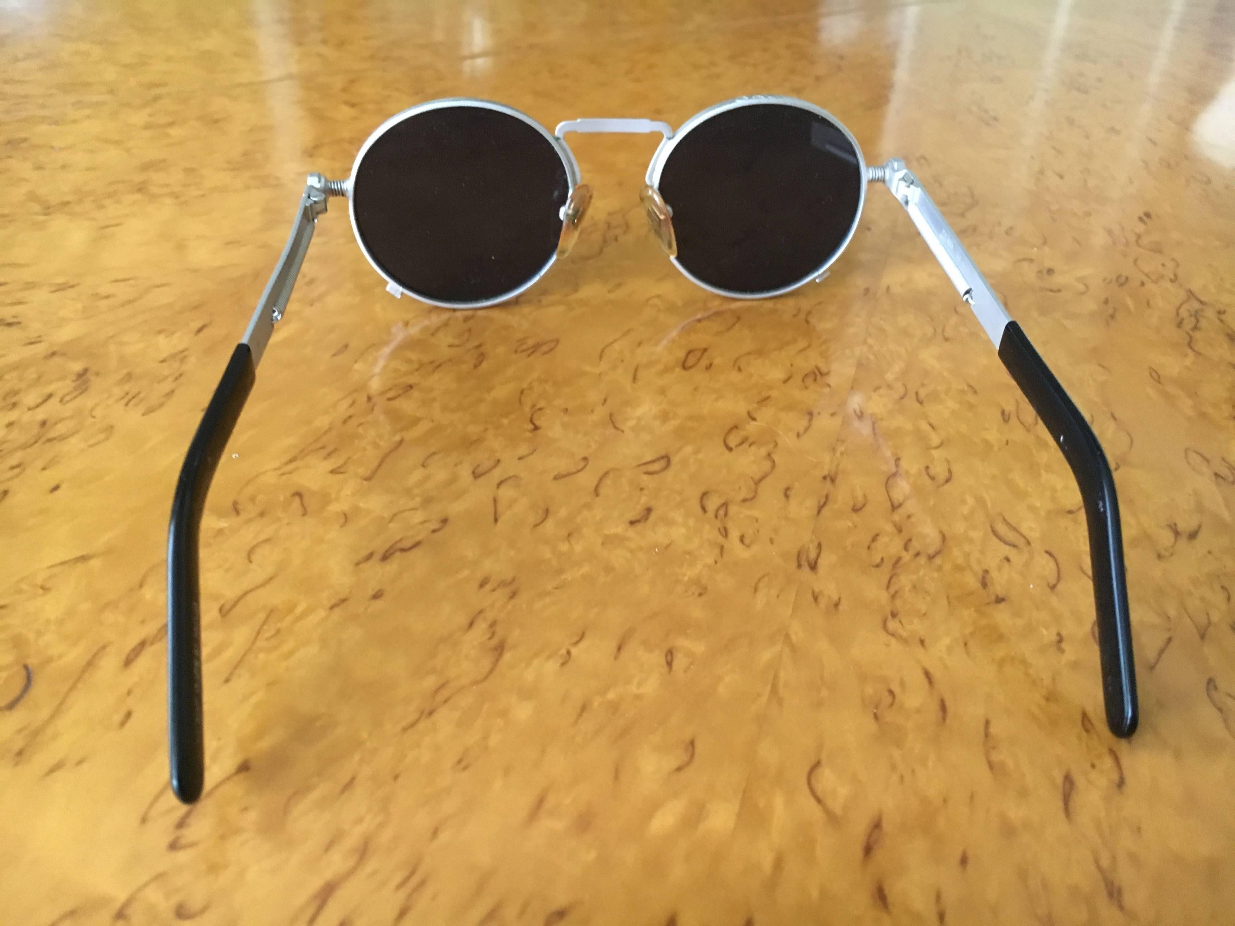 Women's or Men's Jean Paul Gaultier Matte Silver Round Sunglasses 56-8171 Japan with  Case For Sale