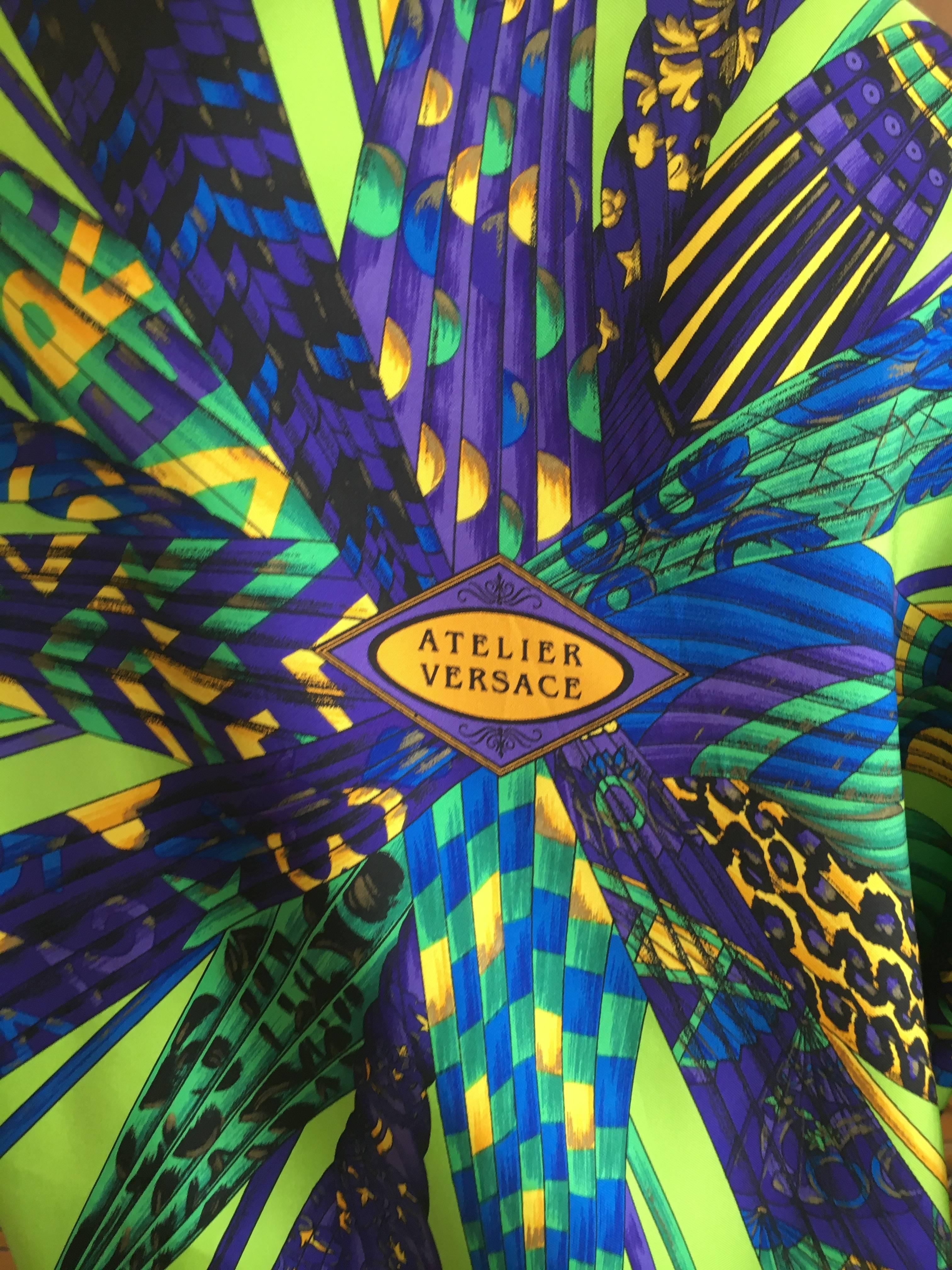 Gianni Versace Couture  Atelier Versace Silk Umbrella Print Blouse For Sale 2