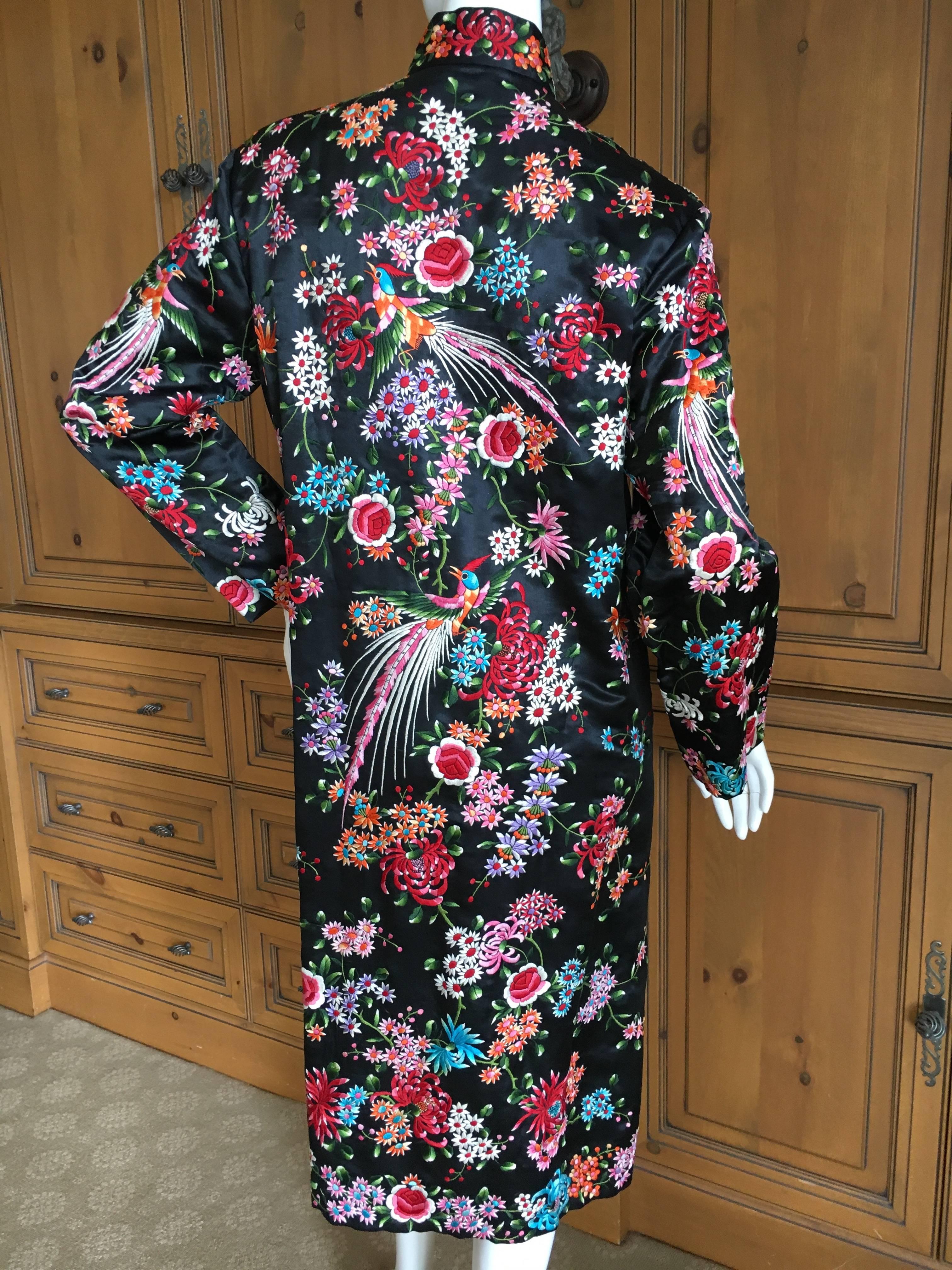1920's Asian Exquisite Embroidered Evening Coat with Chrysanthemum and Birds For Sale 3