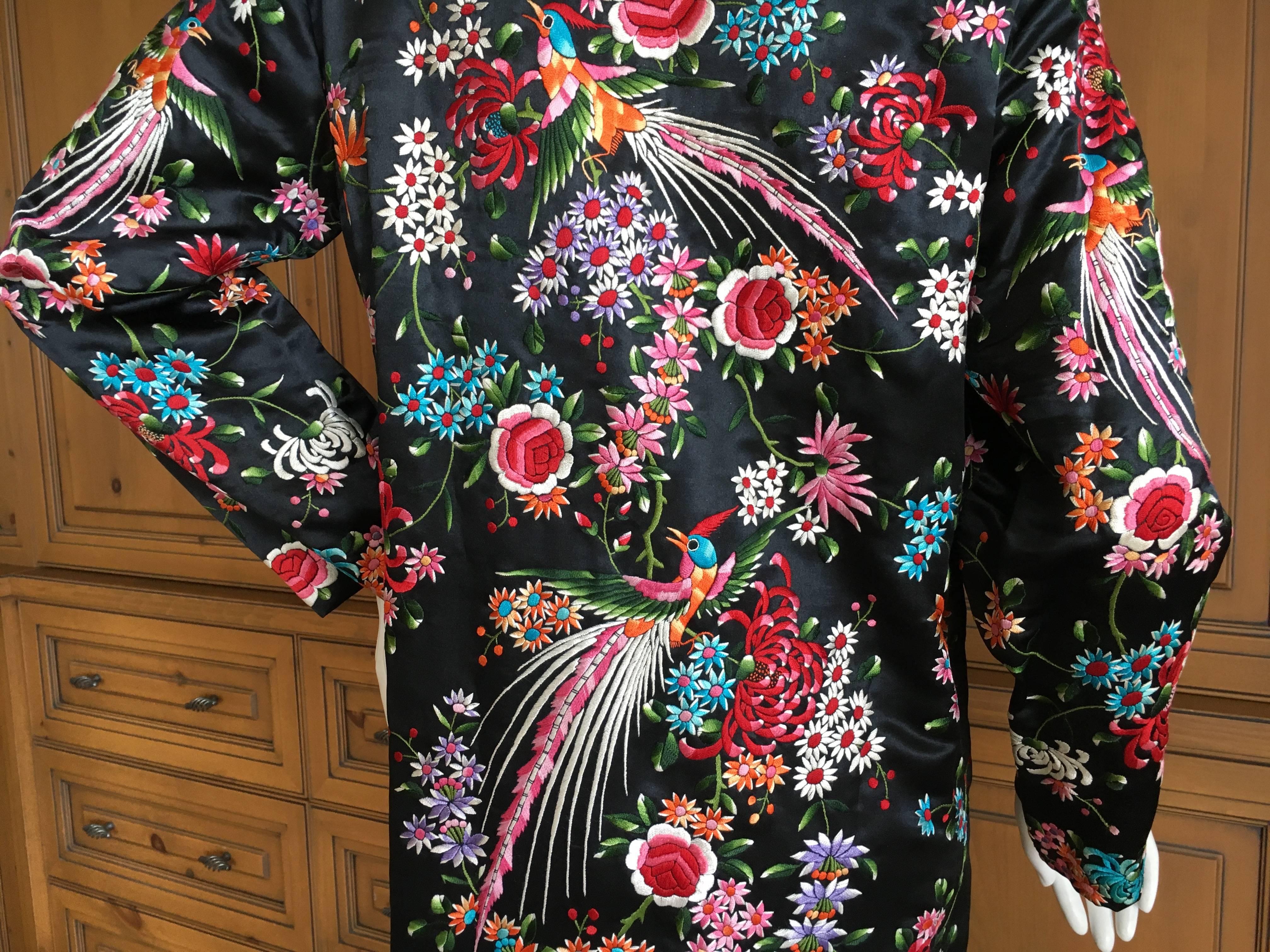 1920's Asian Exquisite Embroidered Evening Coat with Chrysanthemum and Birds For Sale 4