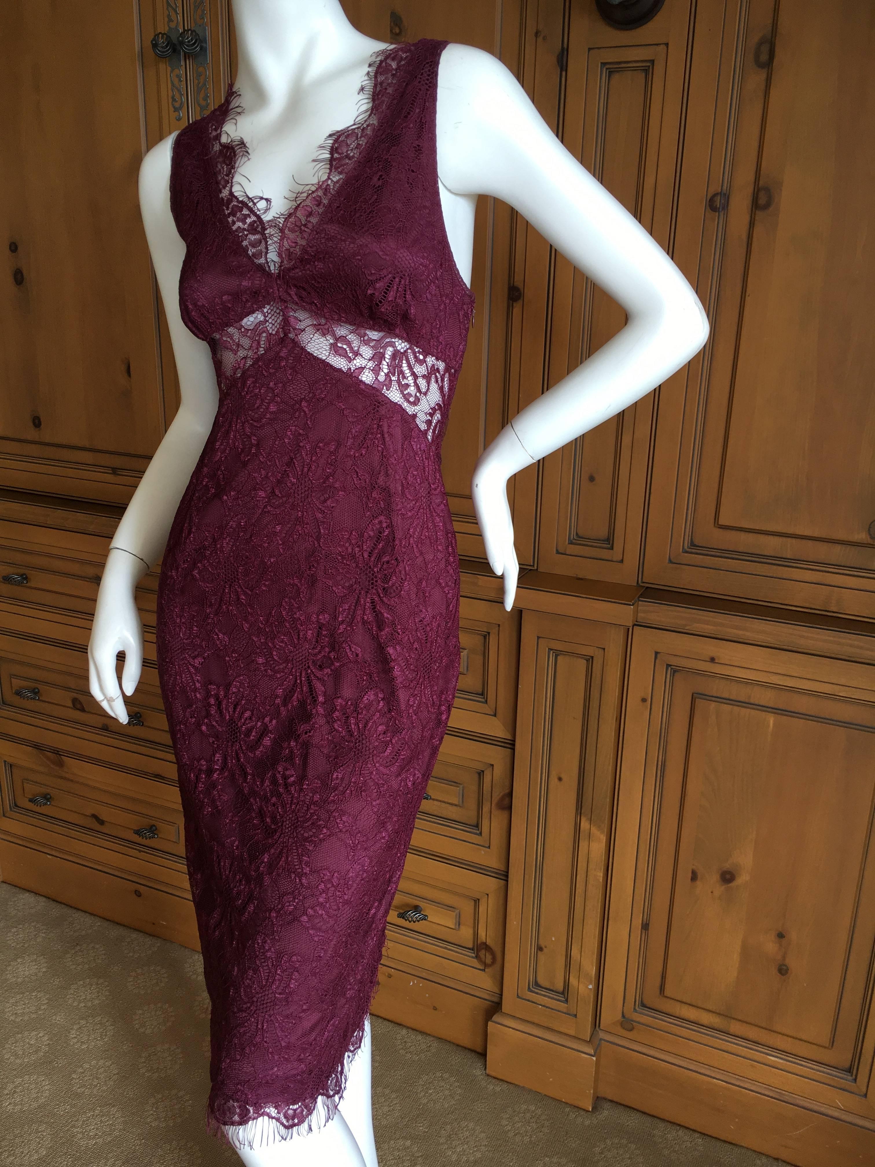  D&G Dolce & Gabbana Vintage Lace Overlay Sheer Cocktail Dress.
This is so pretty, with a sheer lace back.
Size 44
Bust 39"
Waist 28"
Hips 40"
Length 44"
Excellent condition
