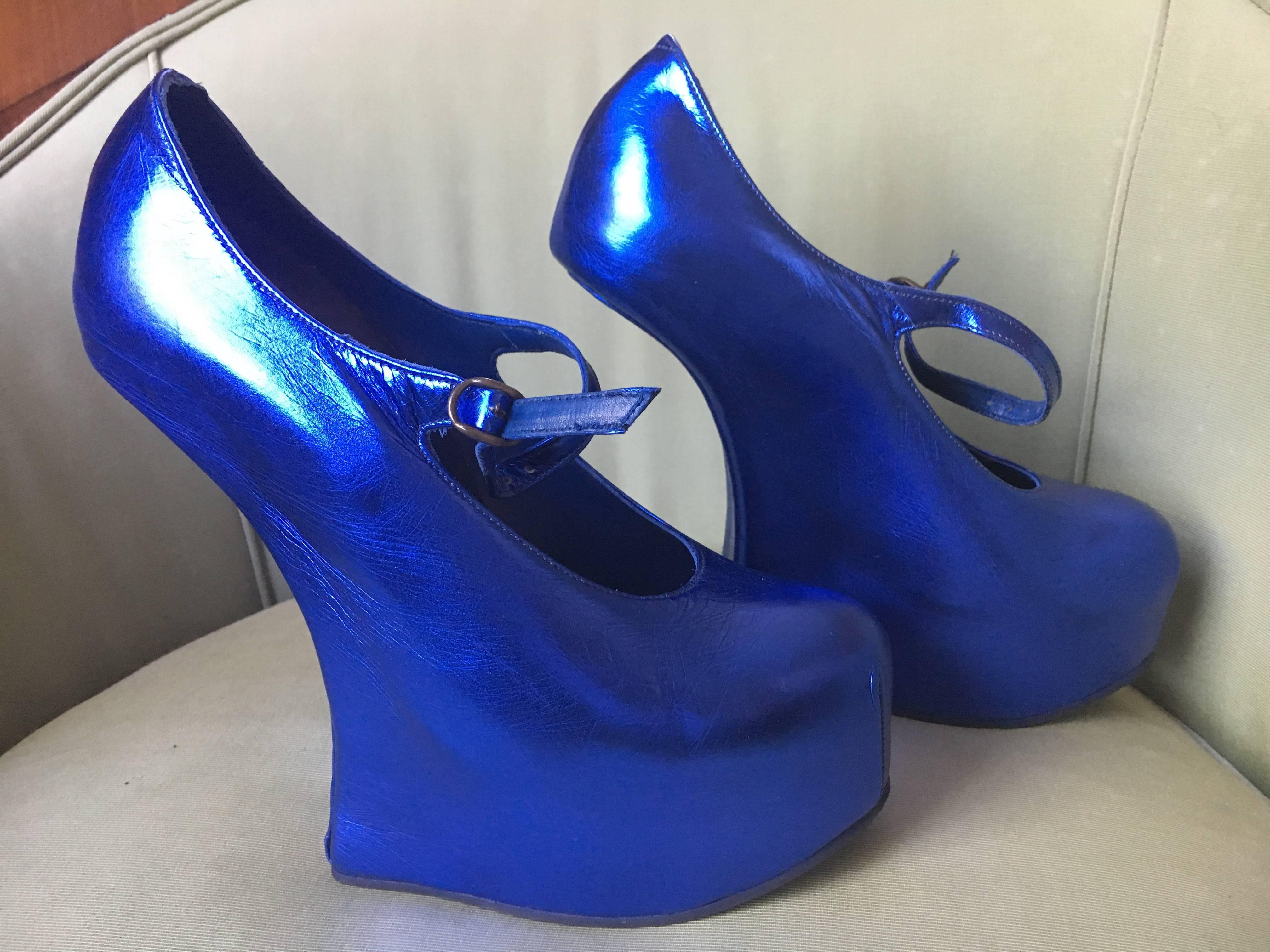 Natacha Marro London Neon Blue Metallic Leather Heelless Platform Mary Jane Pump For Sale 3