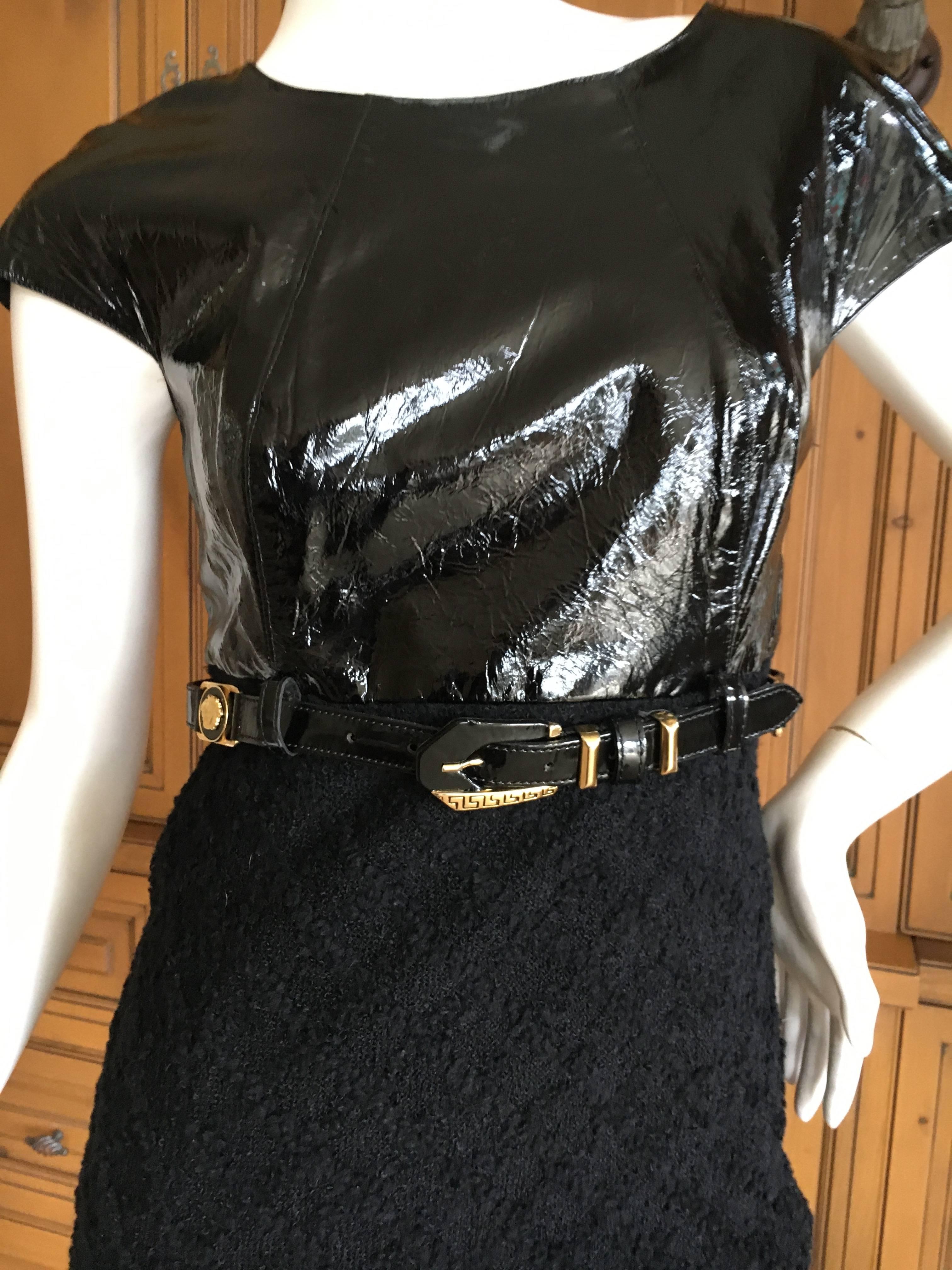Gianni Versace Couture 1980's Black Patent & Boucle Mini Dress w Medusa Belt In Excellent Condition For Sale In Cloverdale, CA
