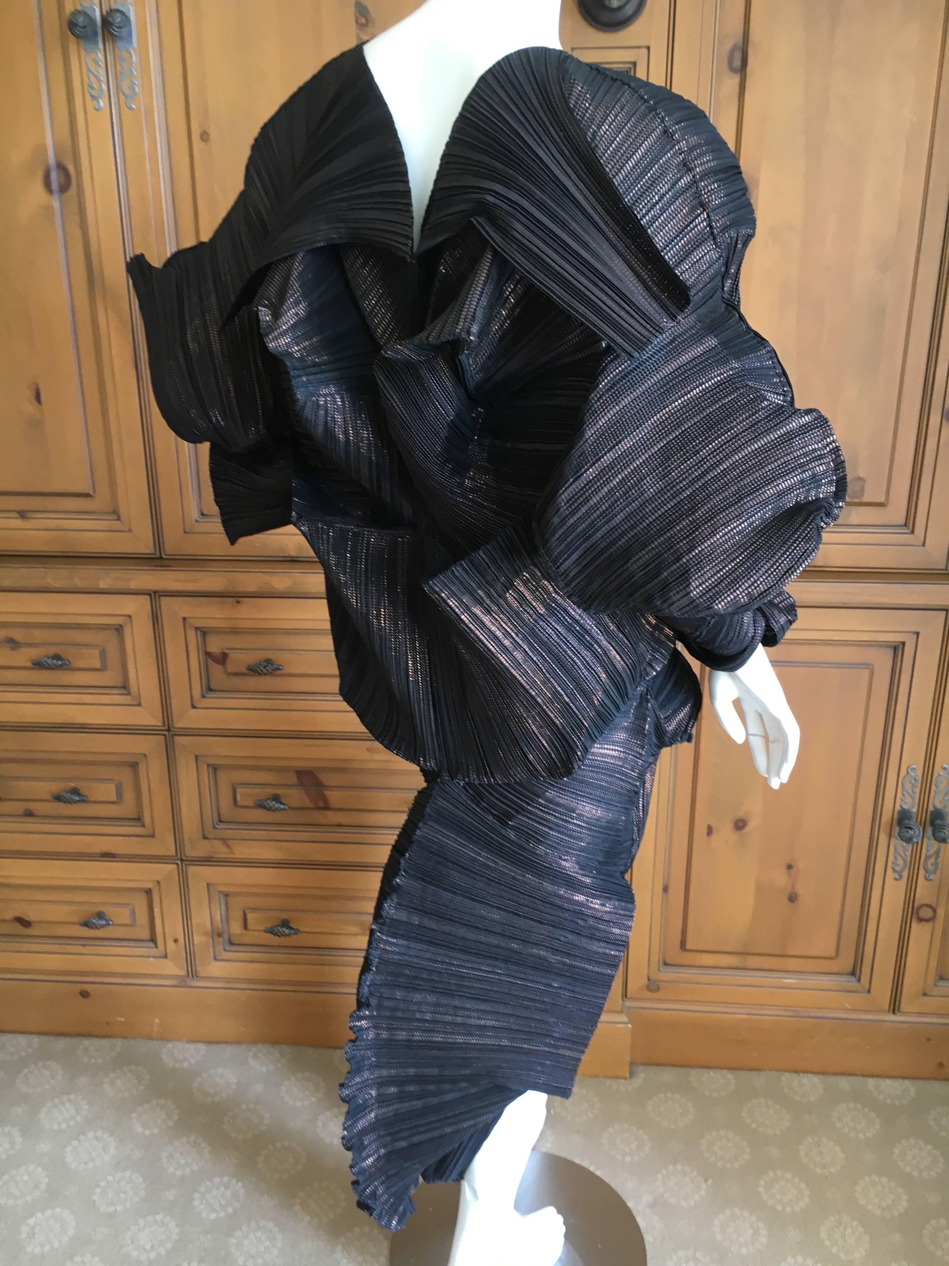 Issey Miyake Important Sculptural Black Vintage Dress For Sale 4