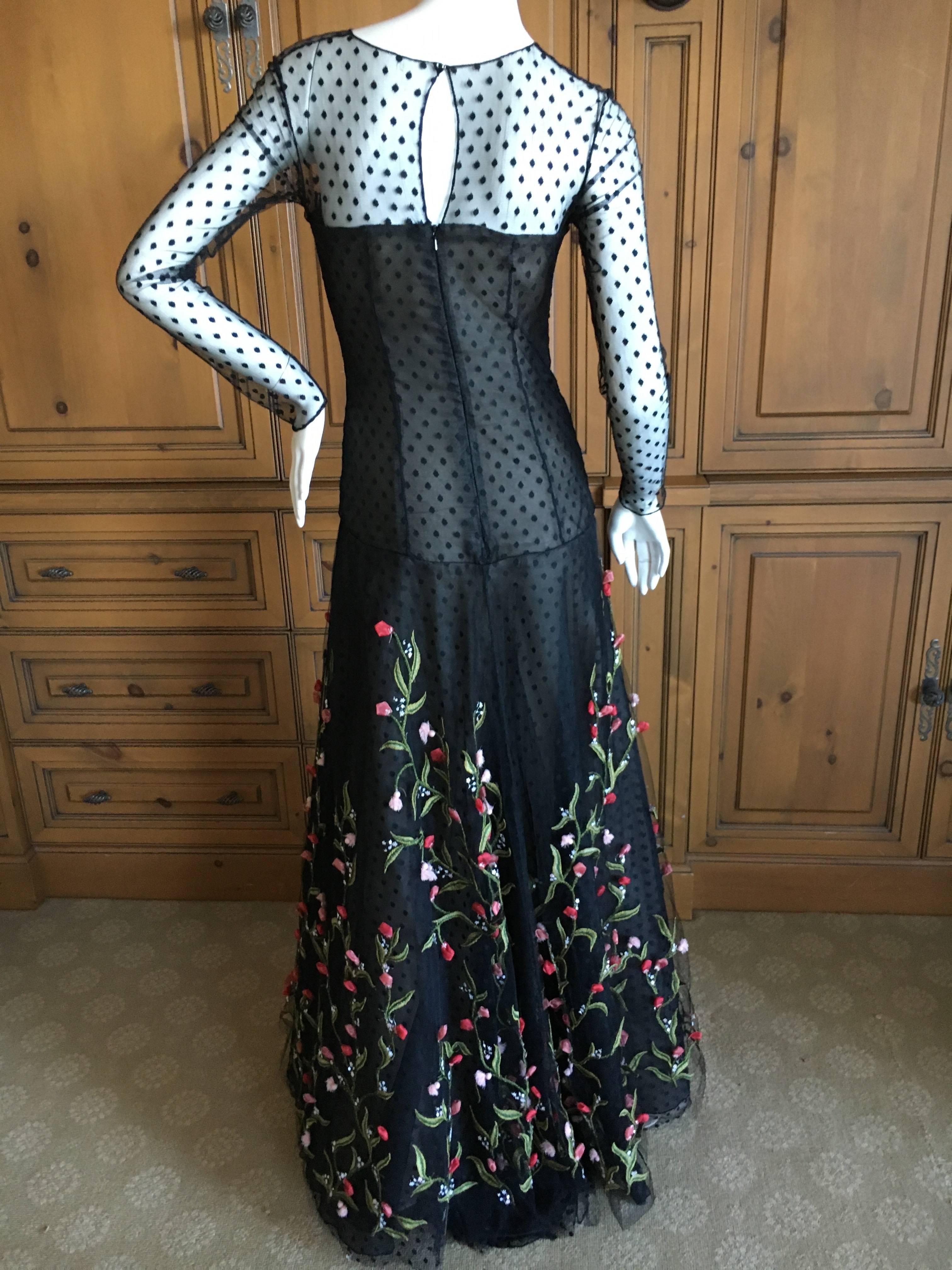 Oscar de la Renta Romantic Rose Floral Embellished Sheer Lace Evening Dress  In Excellent Condition In Cloverdale, CA