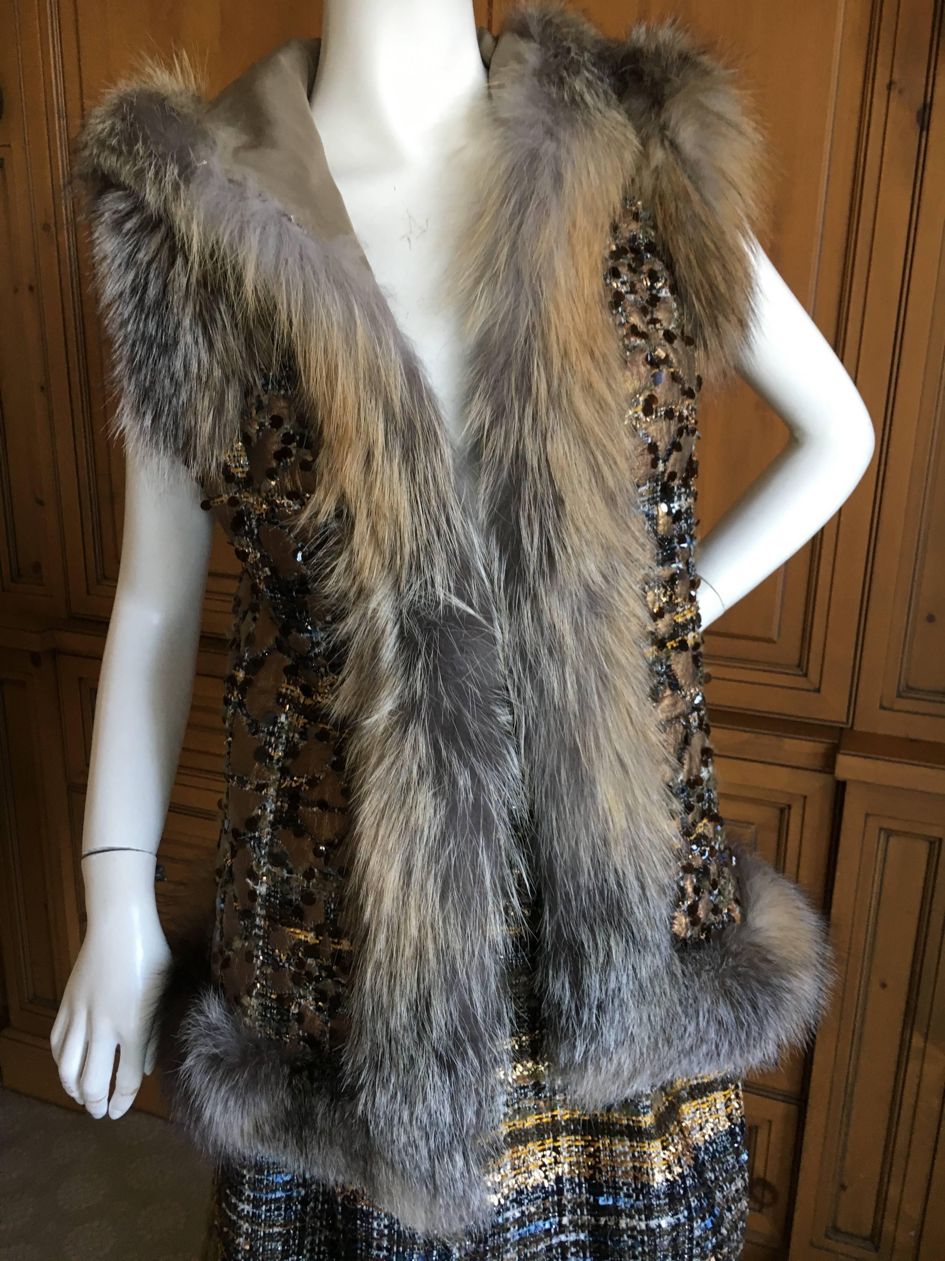 Oscar de la Renta Fox Fur Trim Embellished Vest with Hood For Sale 1