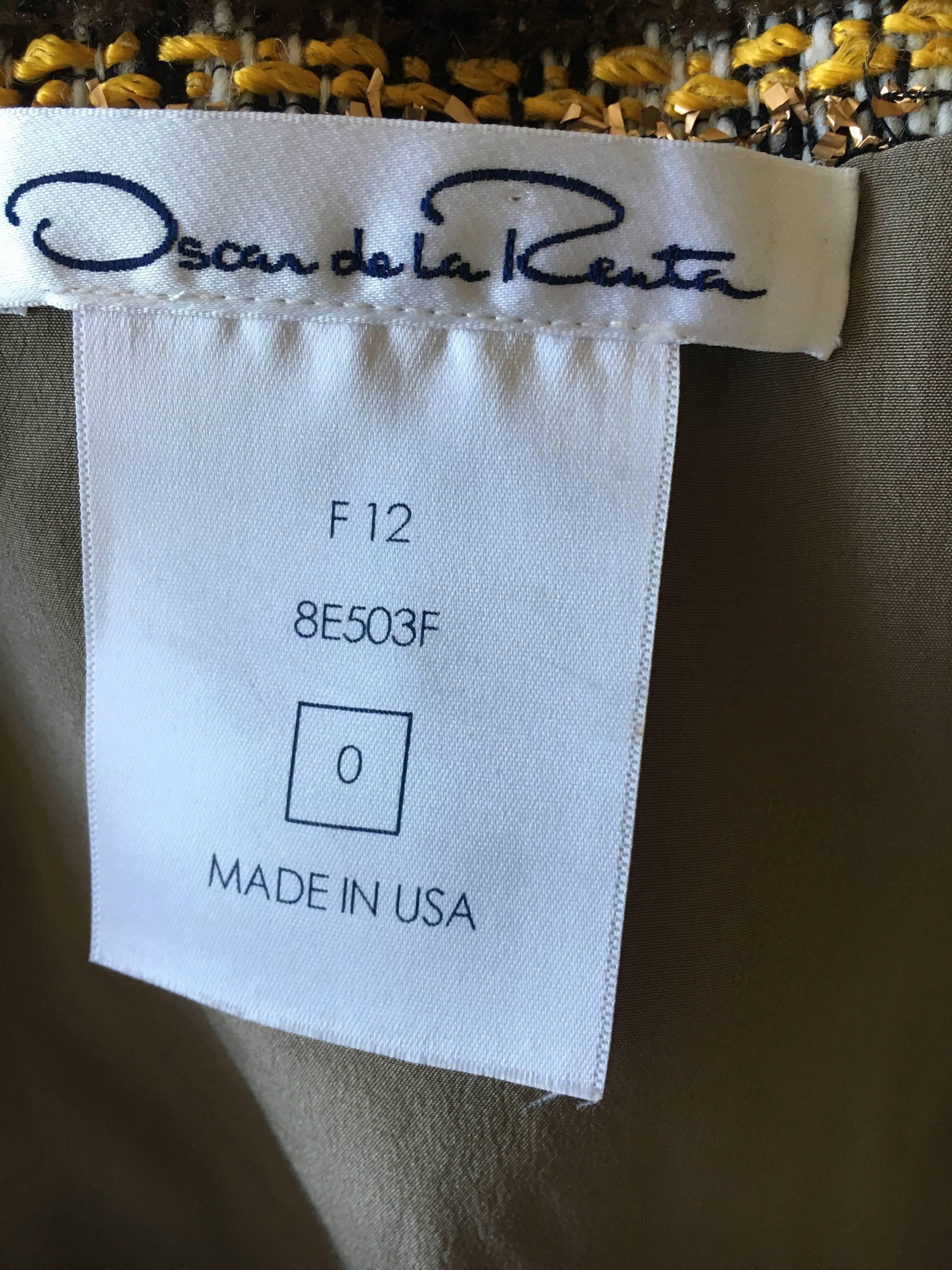 Oscar de la Renta Fox Fur Trim Embellished Vest with Hood For Sale 4