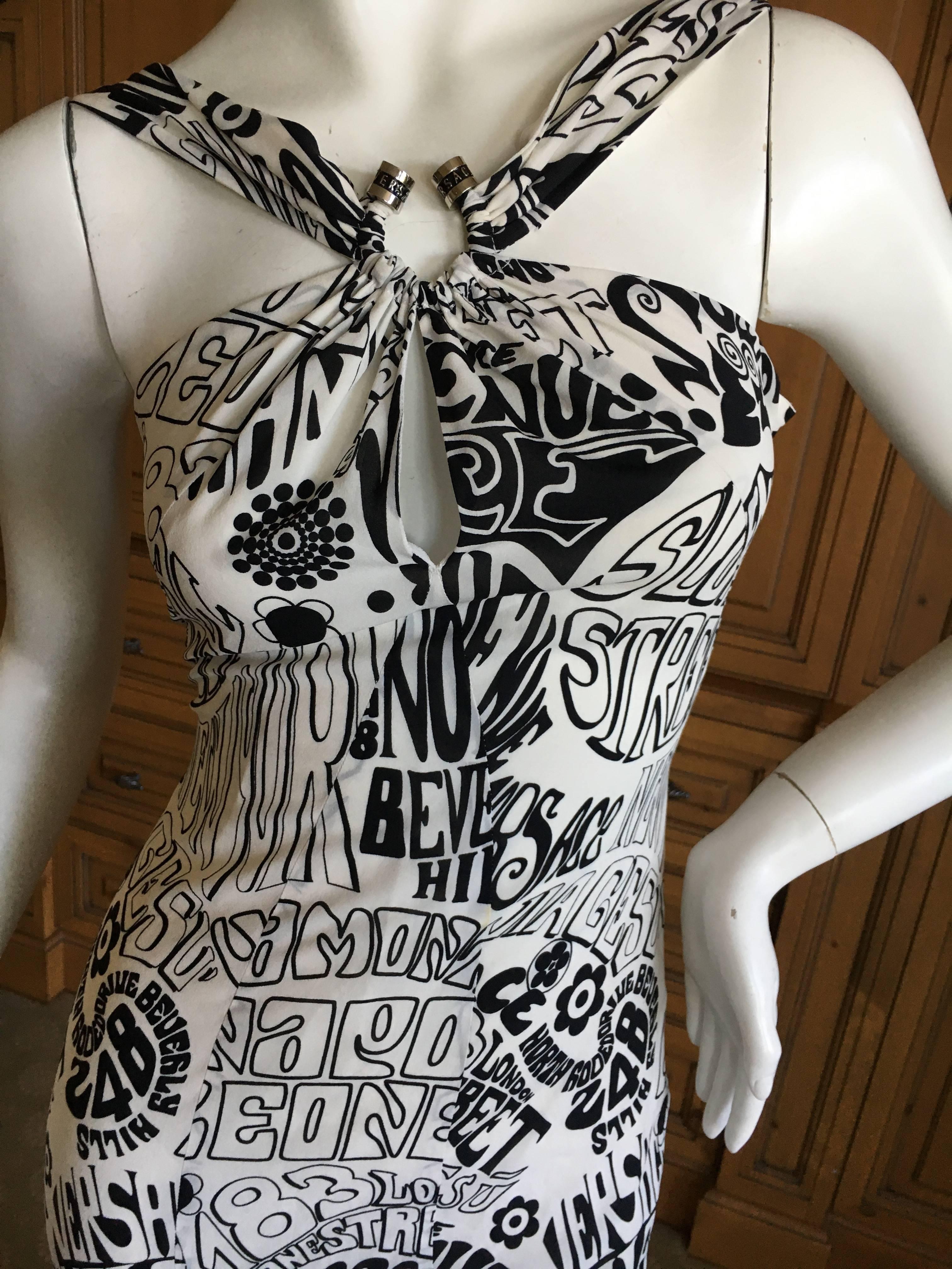 Versace Black and White Silk Op Art Logo Dress In Excellent Condition For Sale In Cloverdale, CA