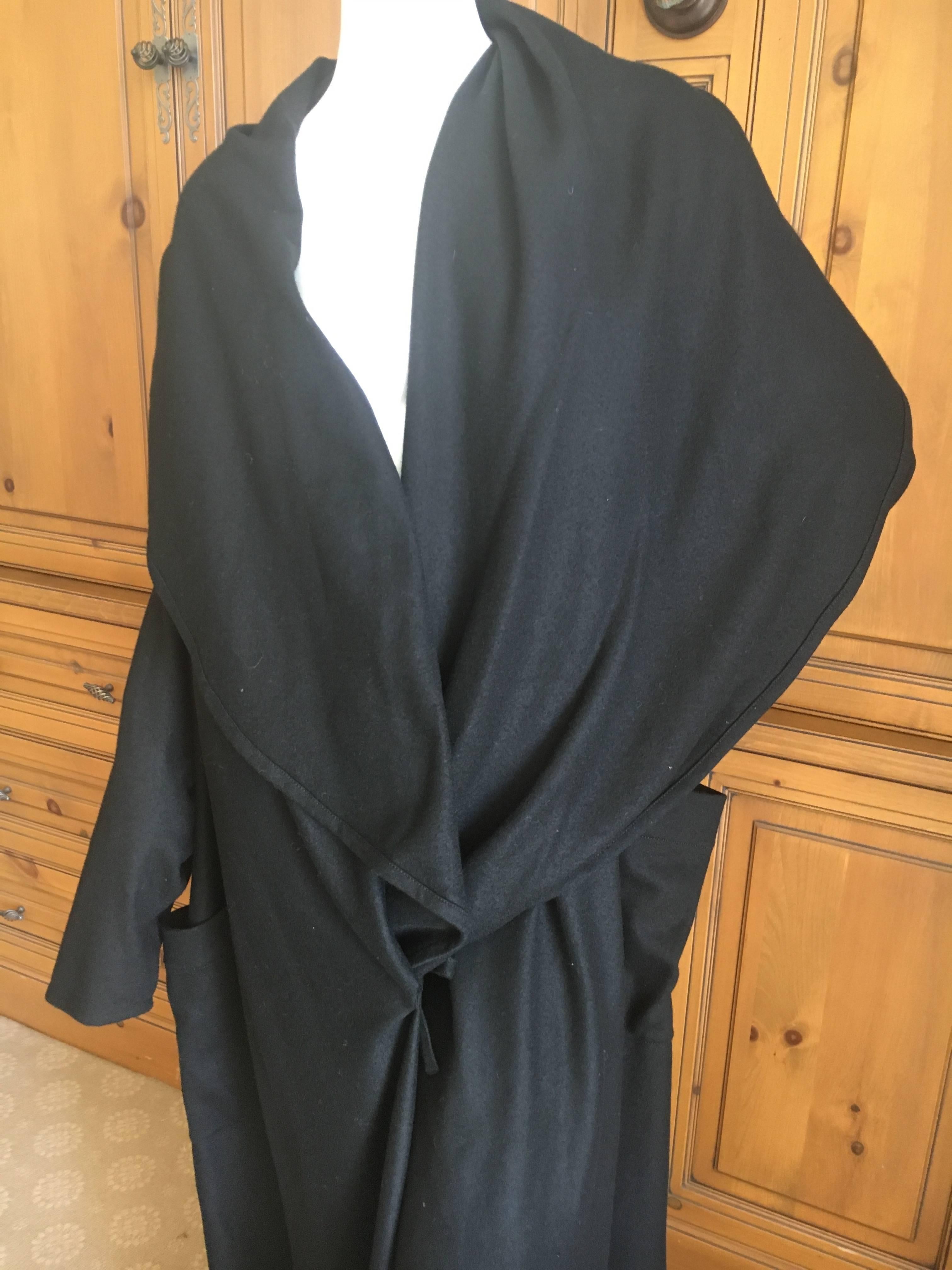 Issey Miyake for Ultimo 1980's Voluminous Black Coat with Wide Collar / Cape For Sale 2