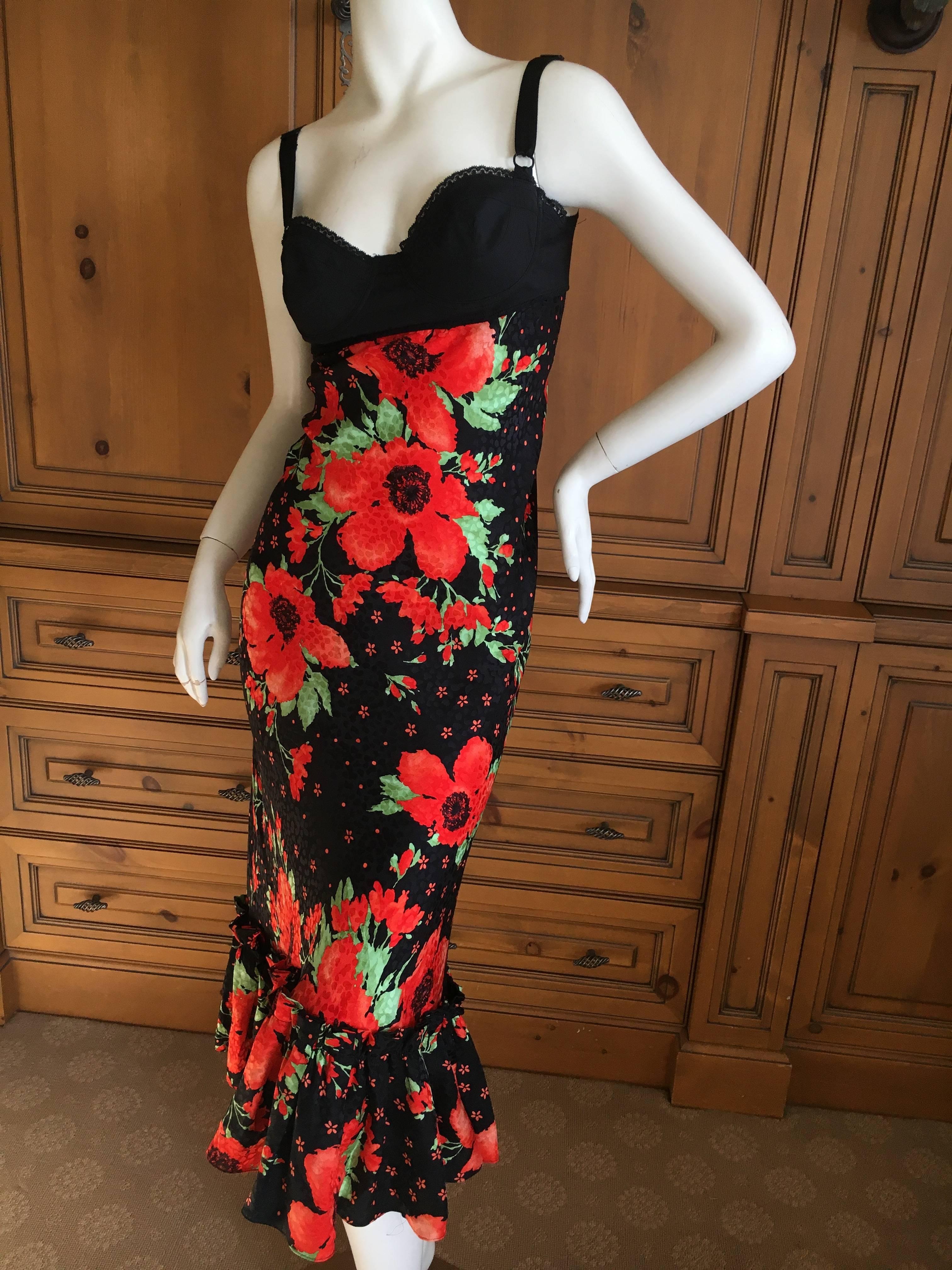 Charming D&G Dolce & Gabbana  Vintage Poppy Print Tea Length Dress wth Ruffle Hem.
Size 38
Bust 34