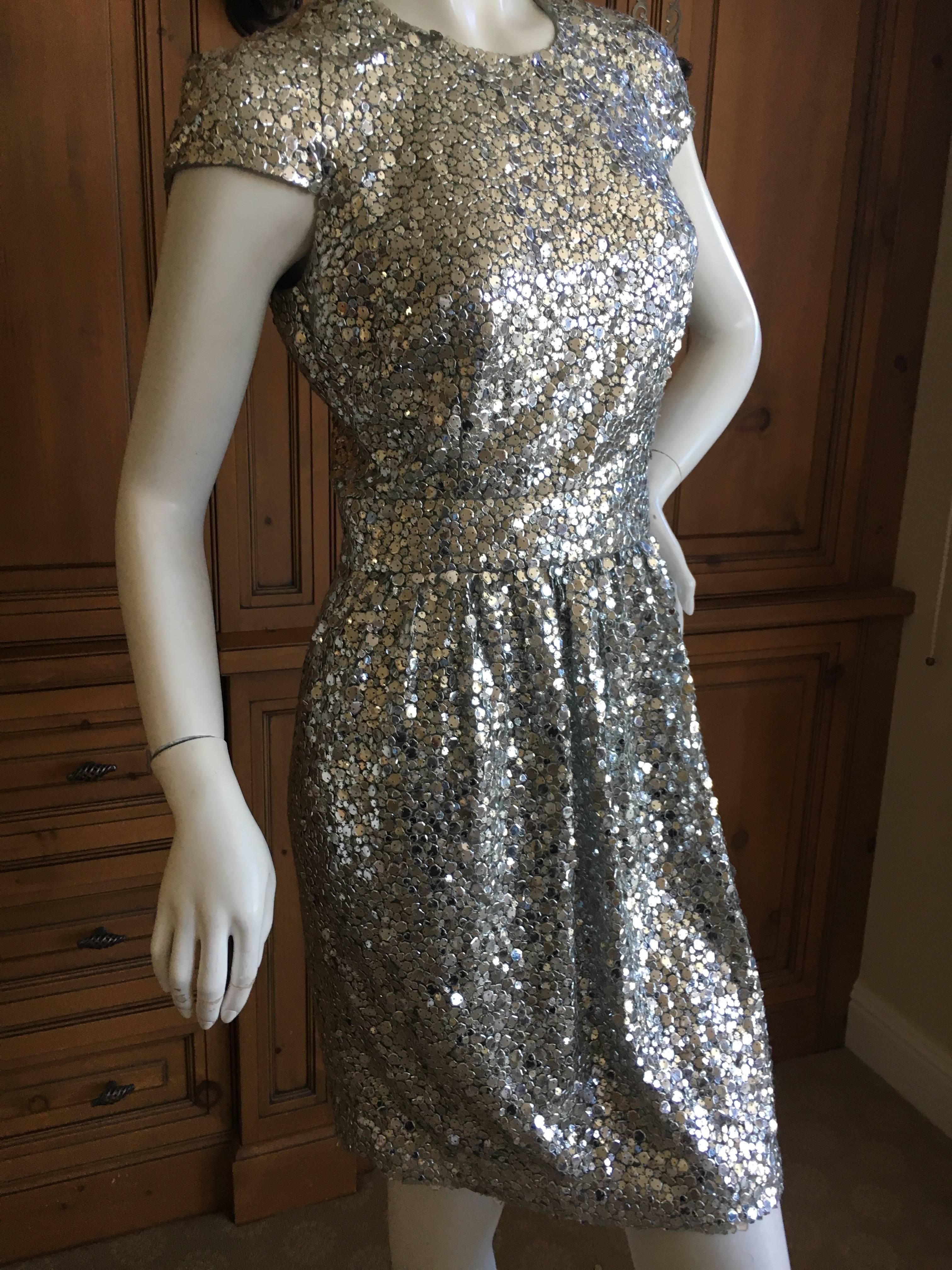 Naeem Khan Silver Sequin Cap Sleeve Cocktail Dress In Excellent Condition For Sale In Cloverdale, CA