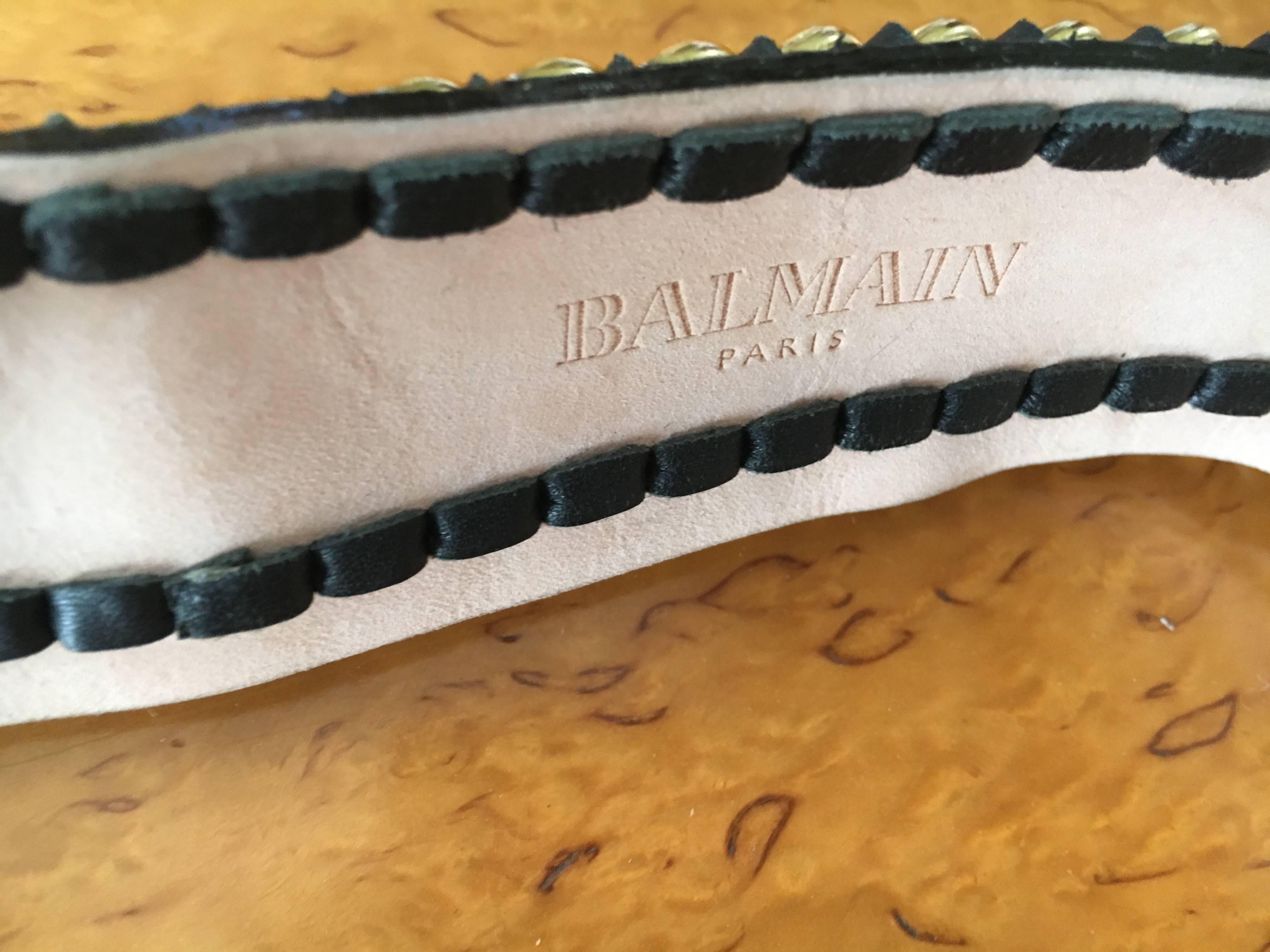 Balmain Black Gold Chain Accented Belt with Lion Head Buckle In Excellent Condition For Sale In Cloverdale, CA