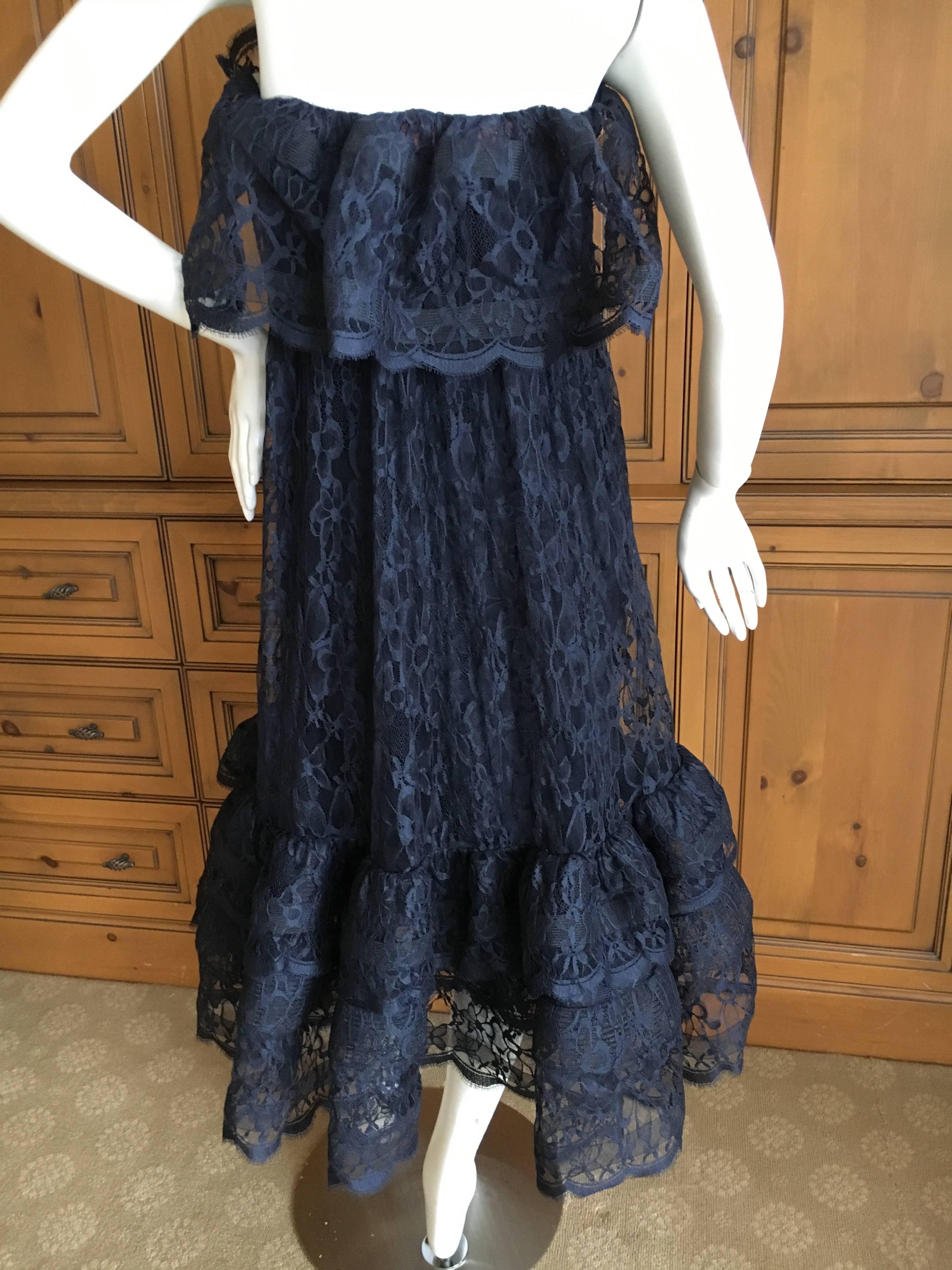 Exquisite reinterpretation of a 1950's Balenciaga evening dress by Nicholas Ghieresque.
New with Barneys tags, it retailed for $7295.
Hard to capture in a photo, this is is so pretty.
Full inner corset.
Size 38
Bust 36