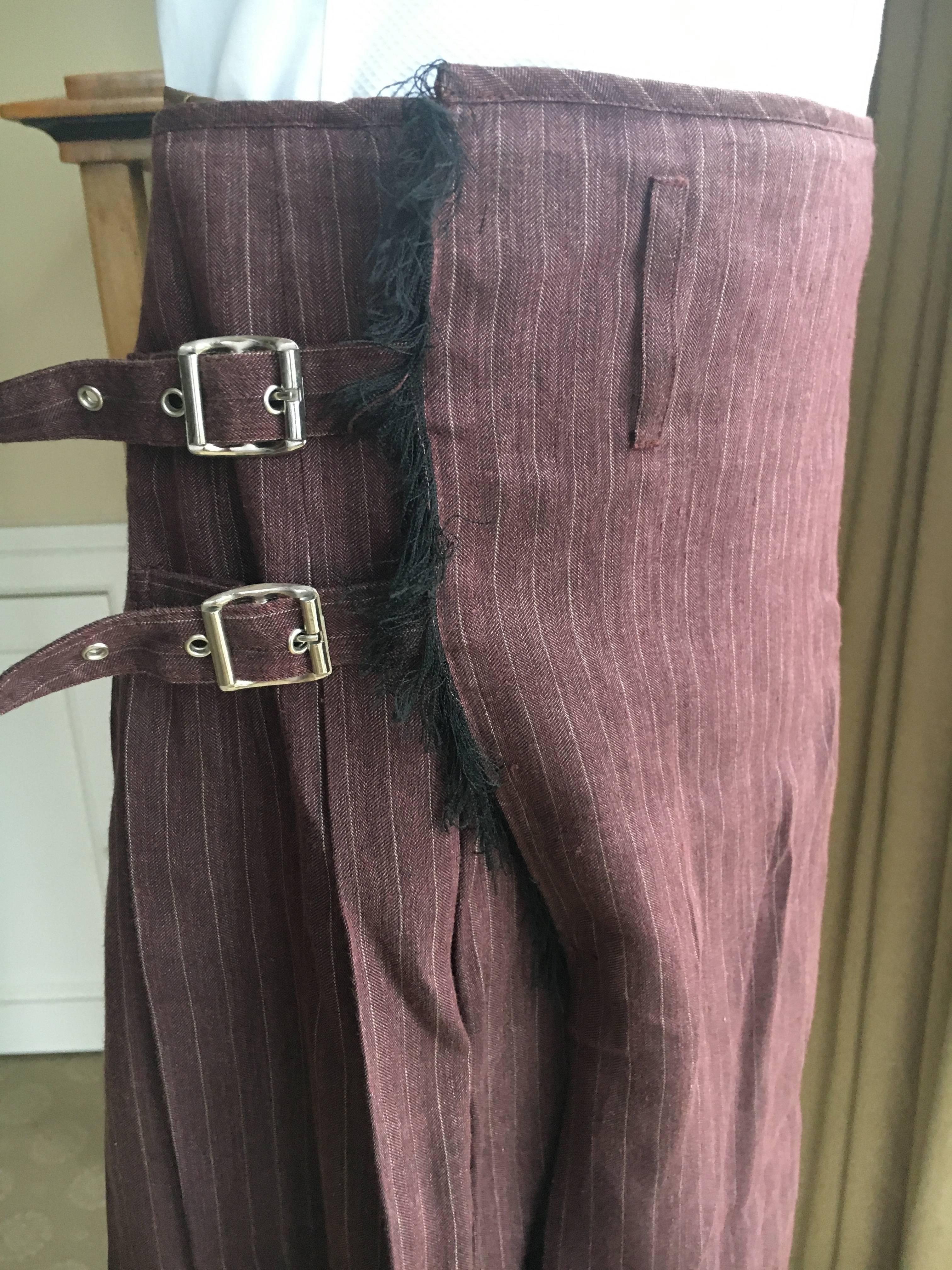 Wonderful pleated kilt from Jean Paul Gaultier Homme.
34' waist