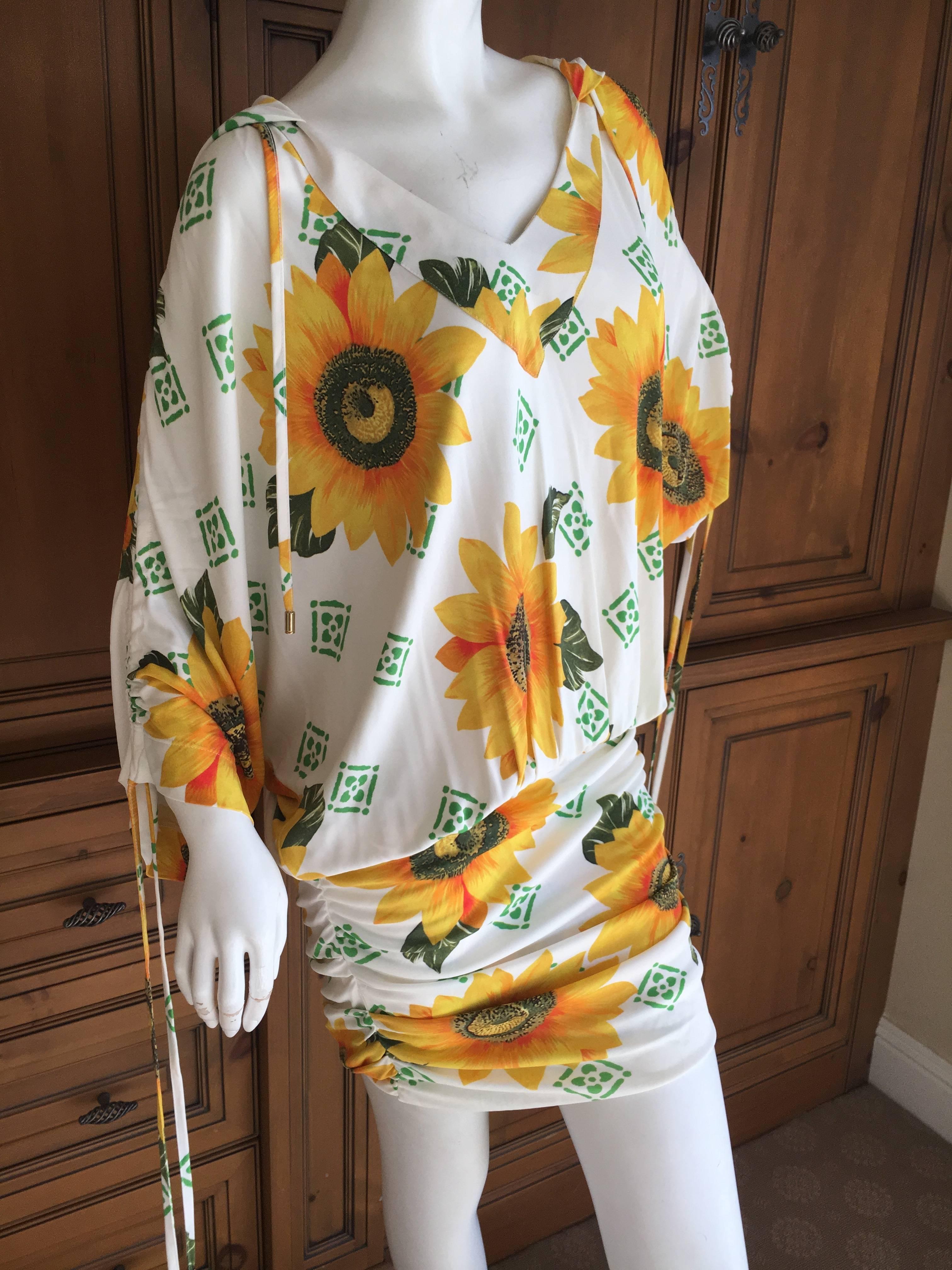 D&G Dolce & Gabbana Sunflower Batwing Mini Dress with Hood In New Condition In Cloverdale, CA