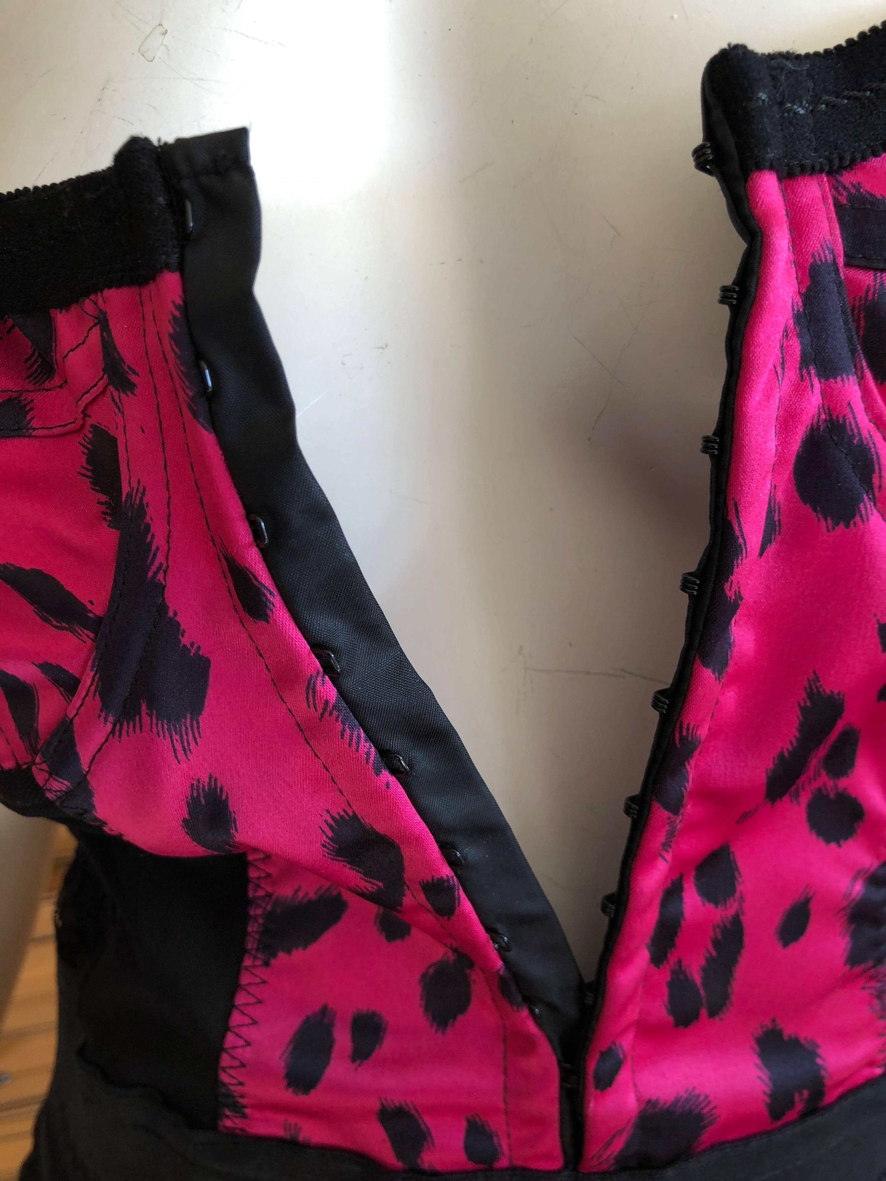 D&G Dolce & Gabanna Leopard Print Dress  In Excellent Condition For Sale In Cloverdale, CA
