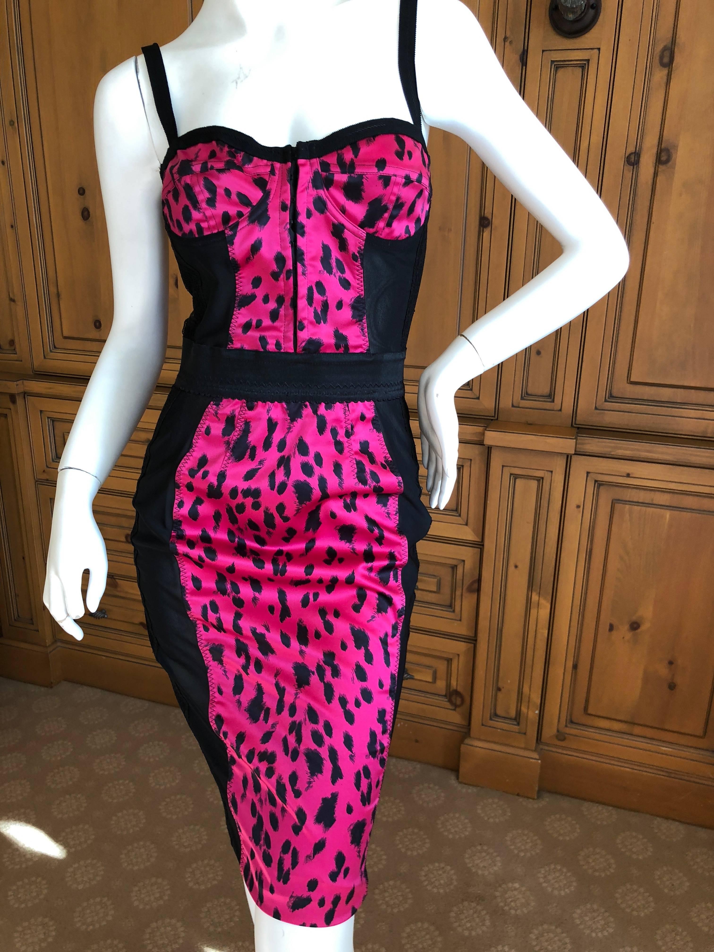 Sexy boddy con dress with pink leopard and lace from Dolce & Gabanna D&G

Size 40
Bust 34