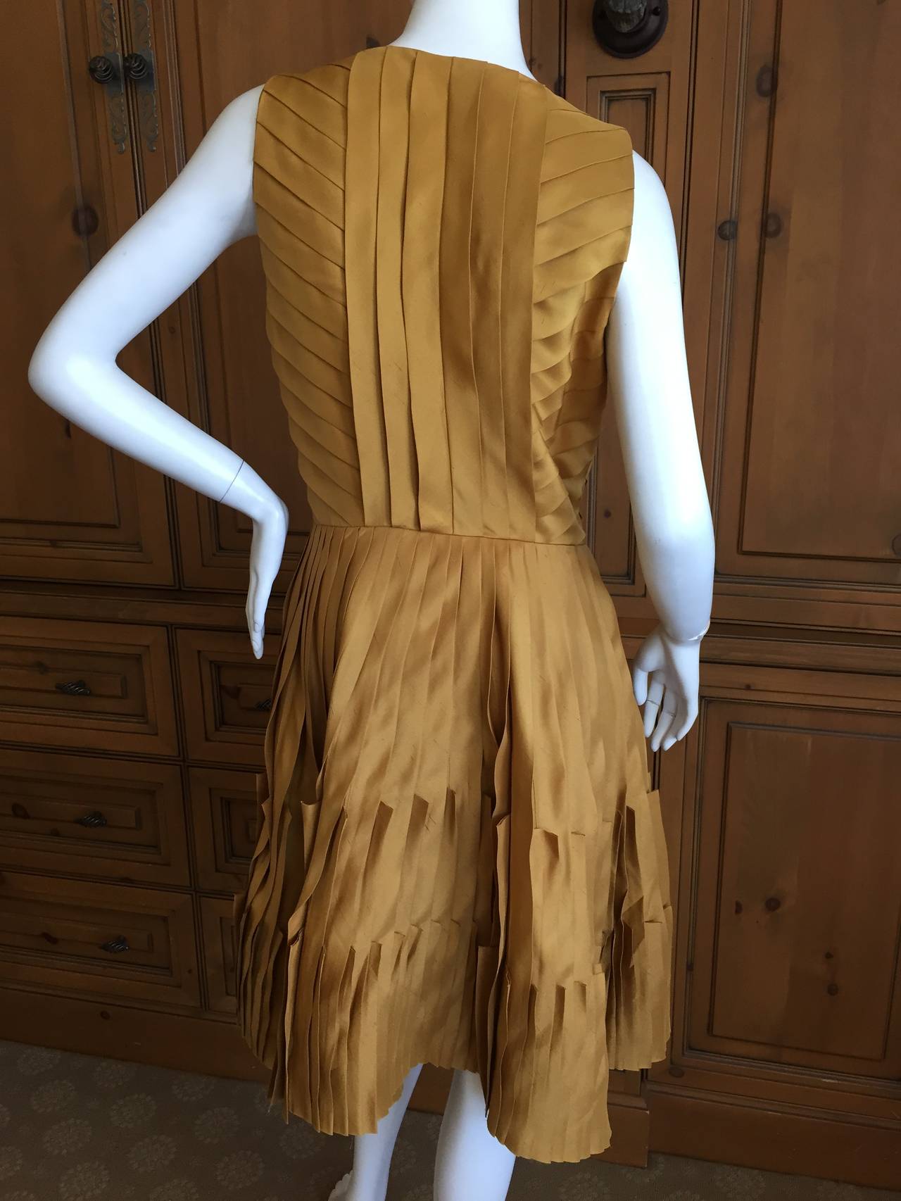 Oscar de la Renta Mustard Silk Origami Dress In Excellent Condition In Cloverdale, CA