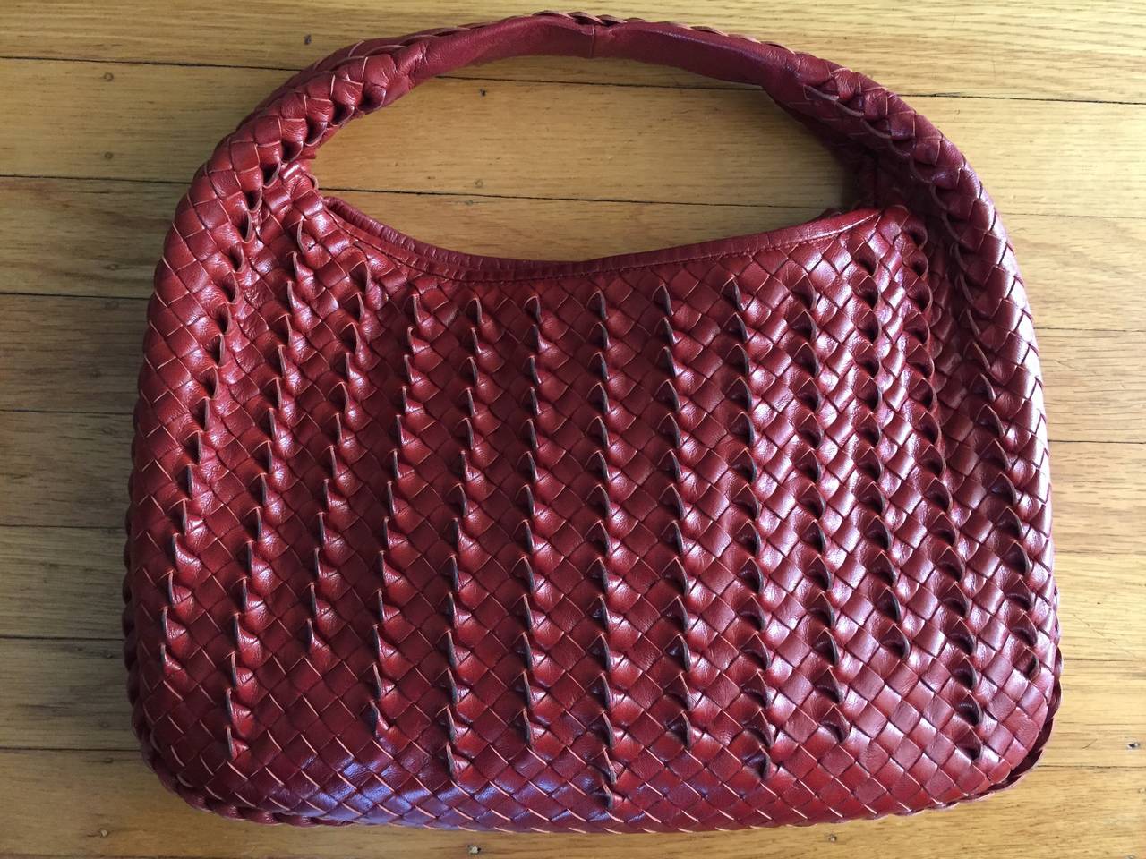 Bottega Veneta Red Twist Intrecciato Leather Hobo Bag 4