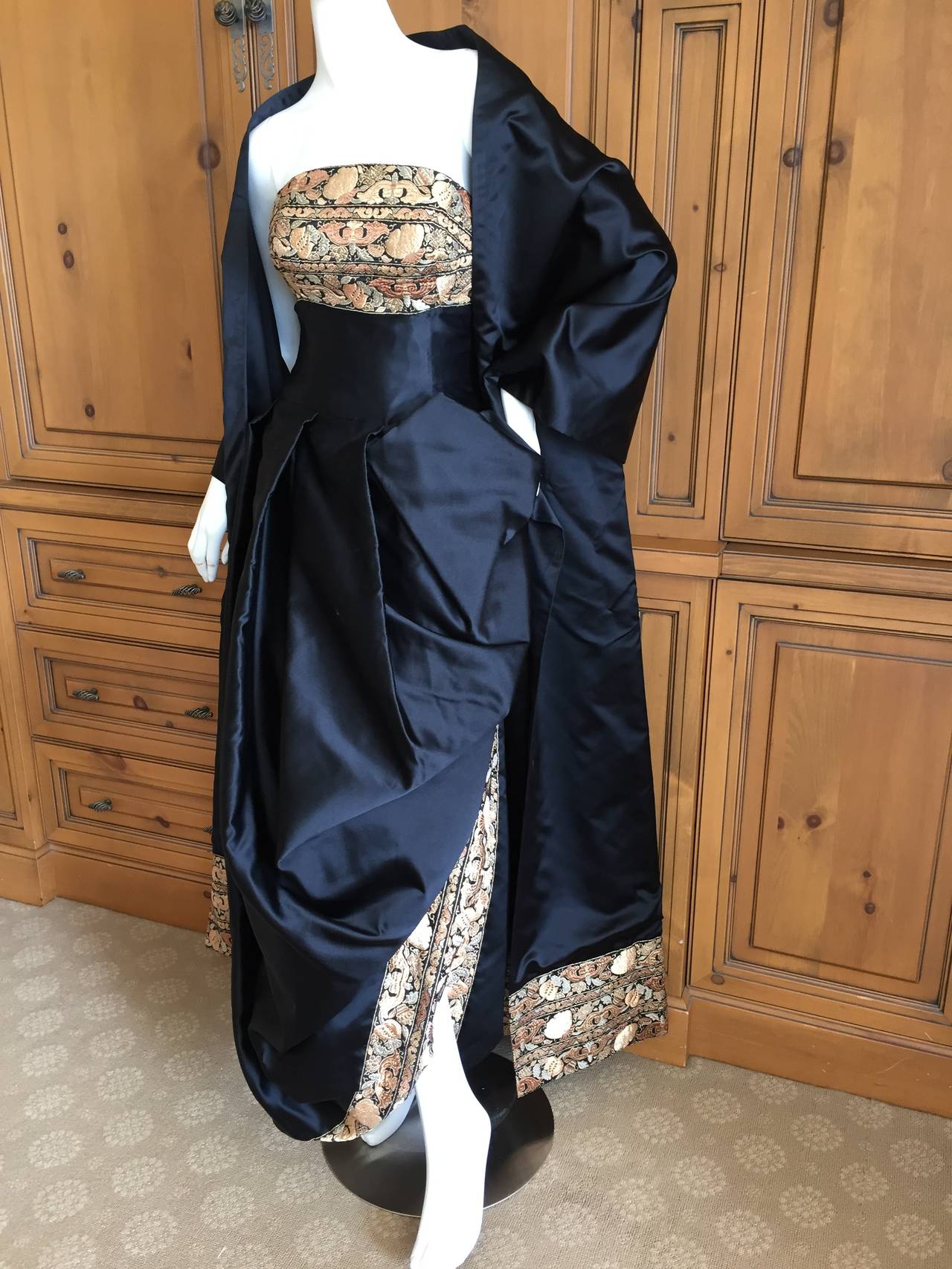 Paul-Louis Orrier Paris Black Strapless Gown w Gold Brocade & Shawl In Excellent Condition In Cloverdale, CA