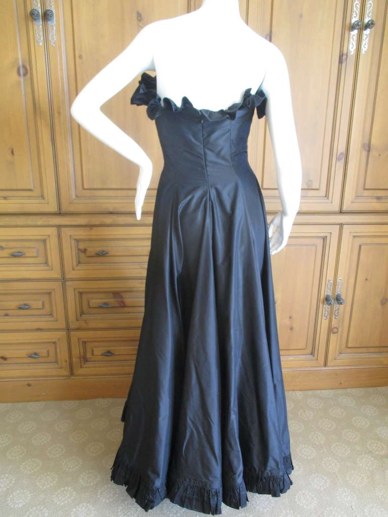 Oscar de la Renta Stunning Vintage Strapless Silk Taffeta Dress at 1stdibs