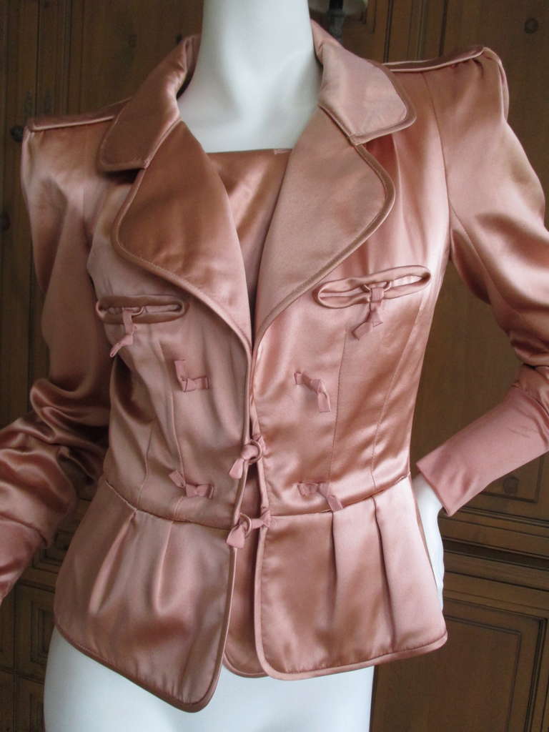 YSL by Tom Ford Fall 2004 Pagoda Shoulder Jacket

Size 38

Bust: 38