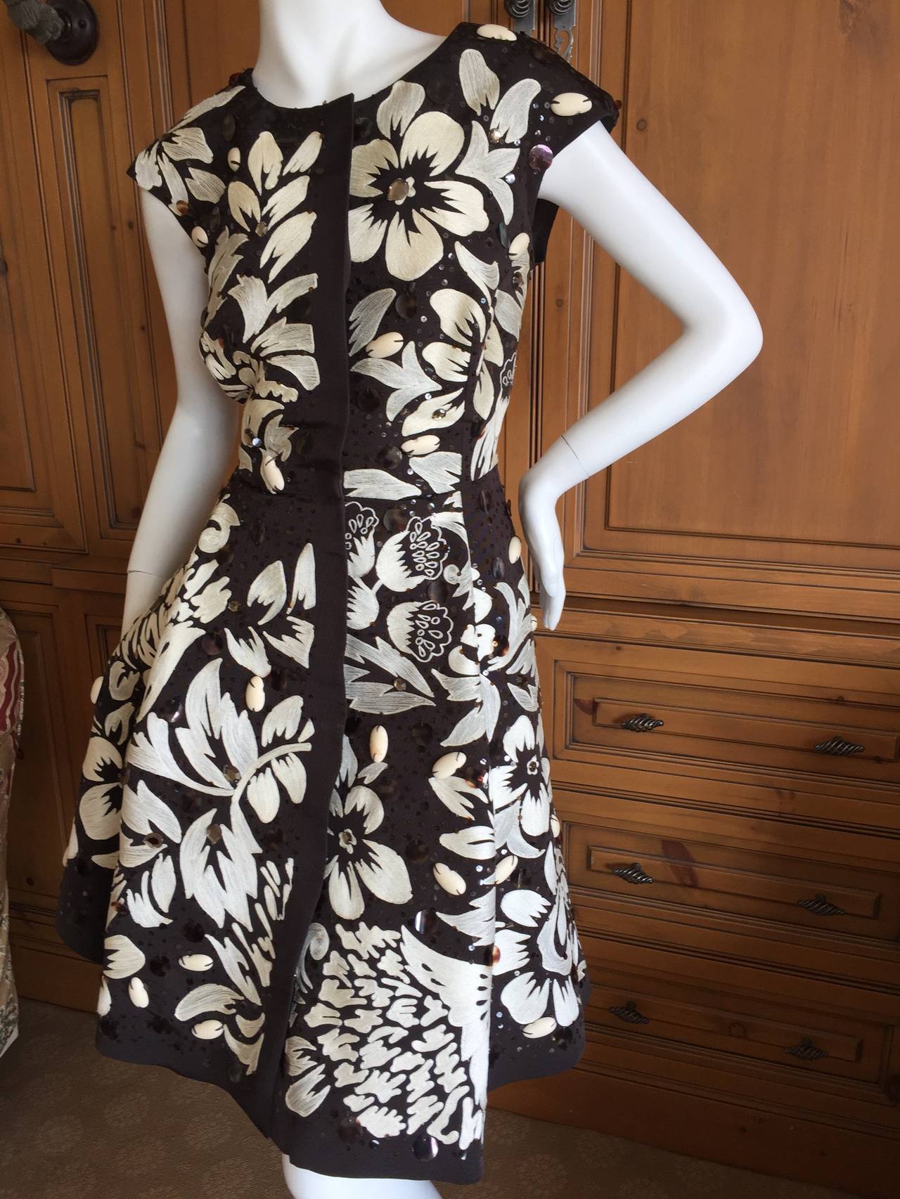 Women's Oscar de la Renta Black & White Floral Embroidered Dress Size 12