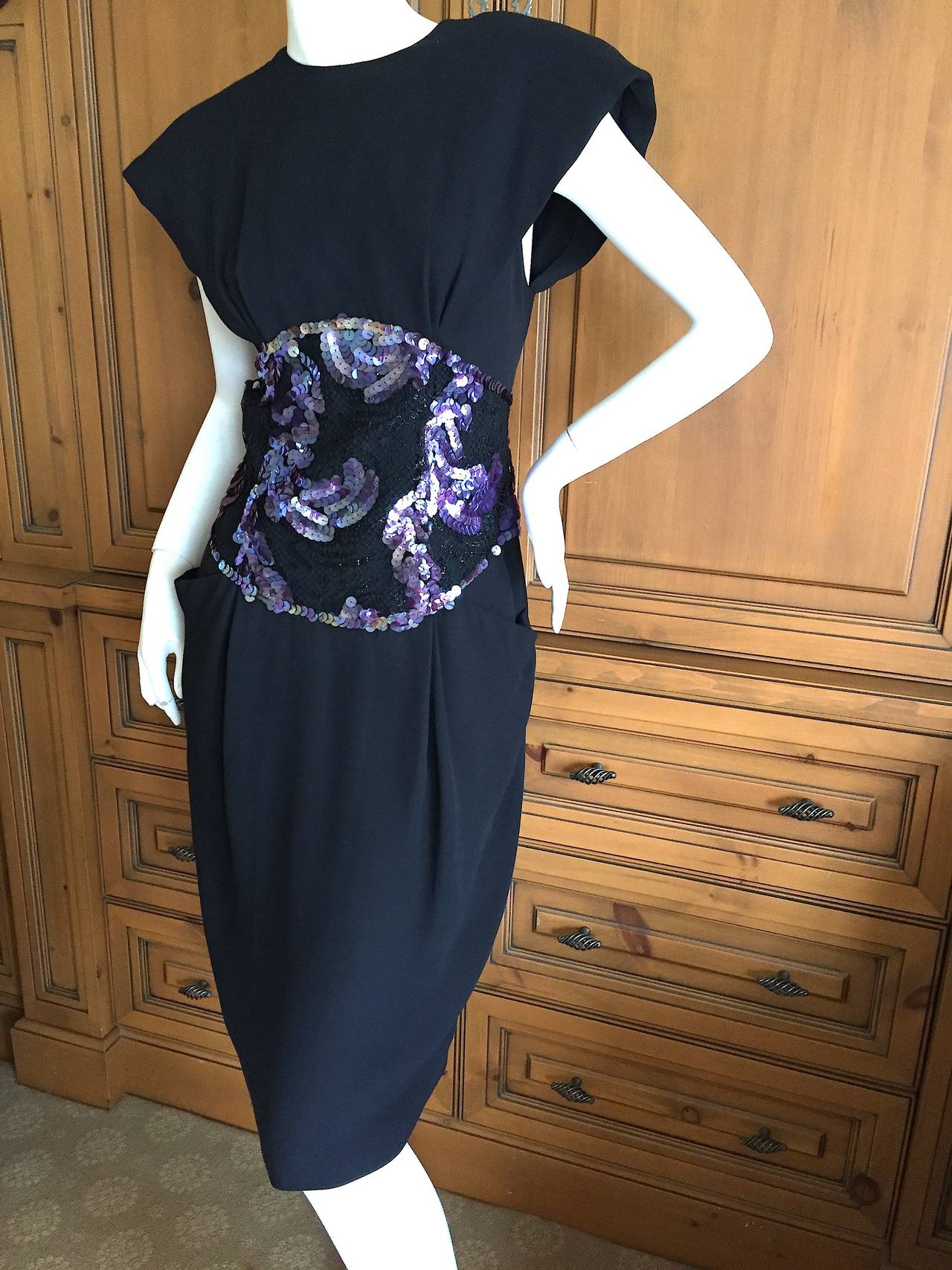 Geoffrey Beene Black Crepe Dress w Sequin 