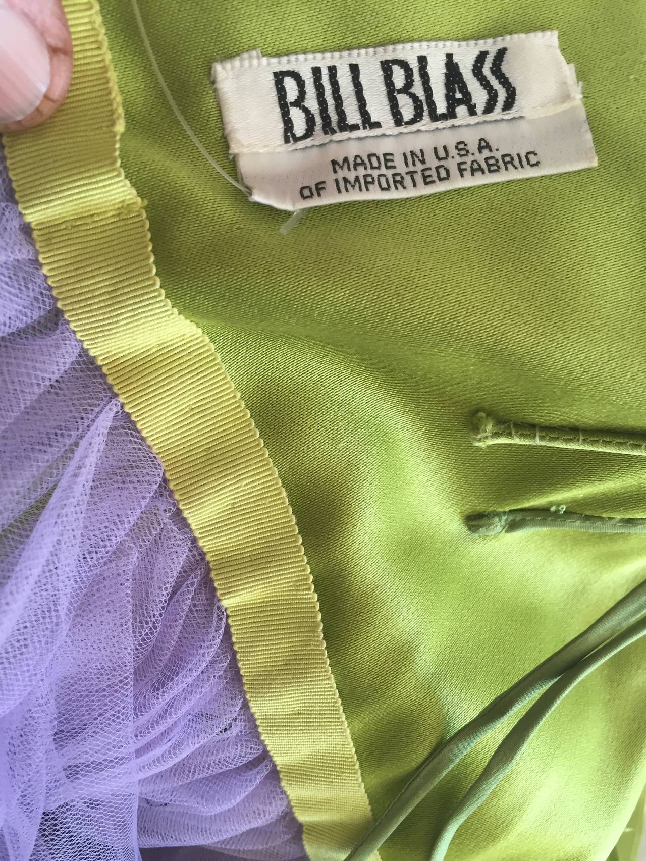 Bill Blass Vintage Green Silk Dress w Lace Embellishments For Sale 4